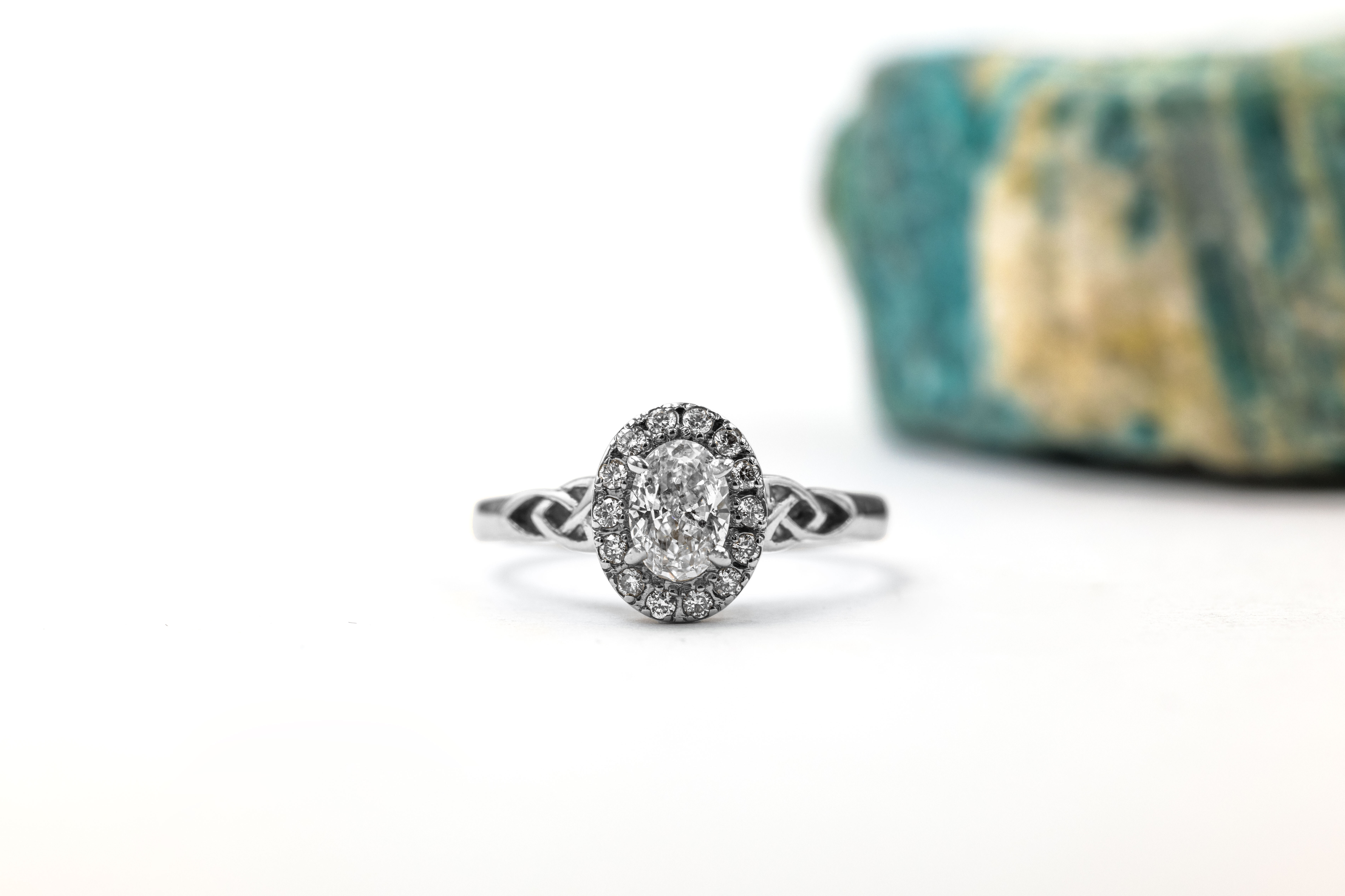 Womens Trinity Knot & Celtic Knot Ring in Platinum 950