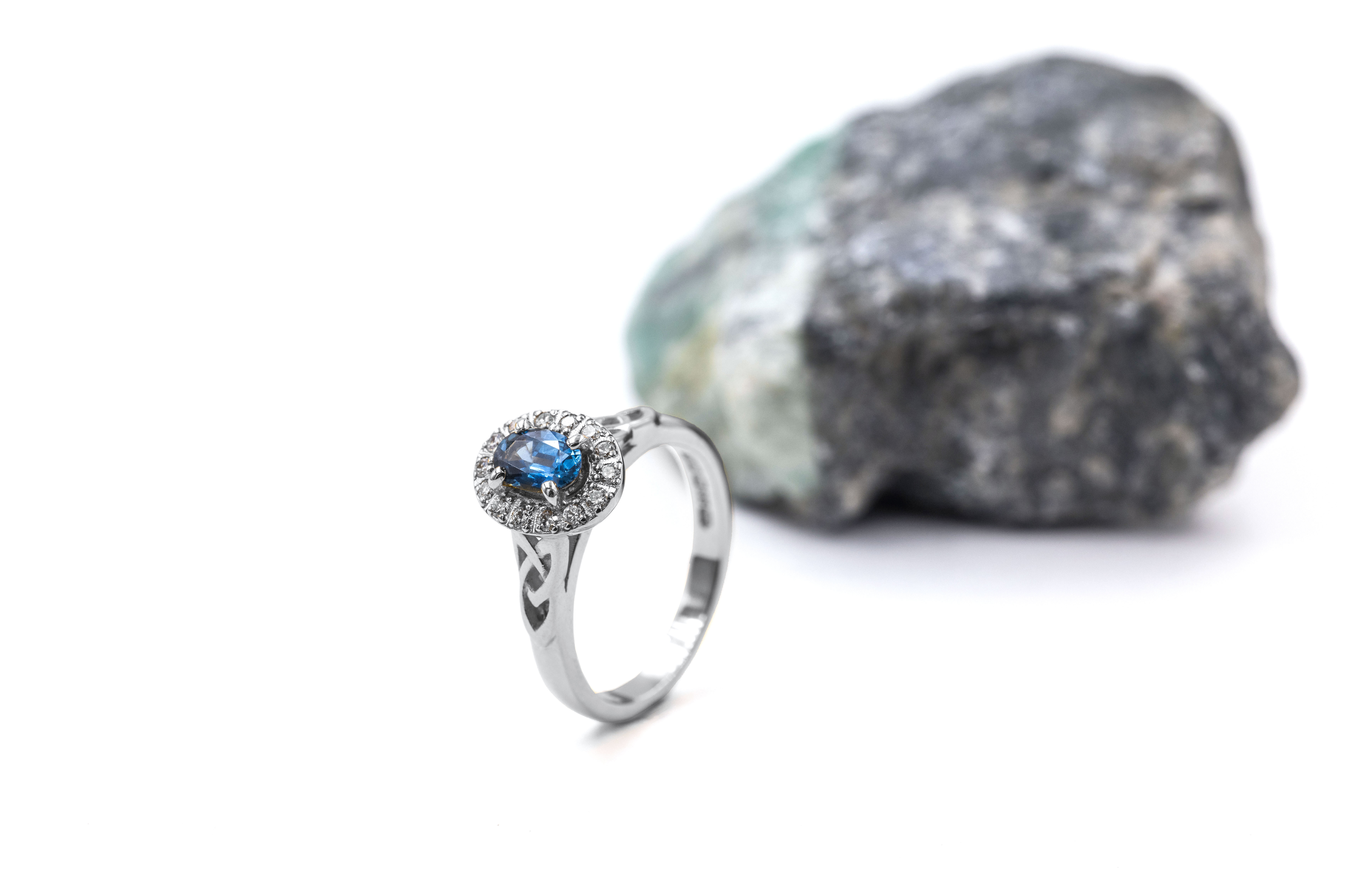 Womens Trinity Knot 0.50ct Natural Sapphire Ring in Real Platinum 950. Side View.