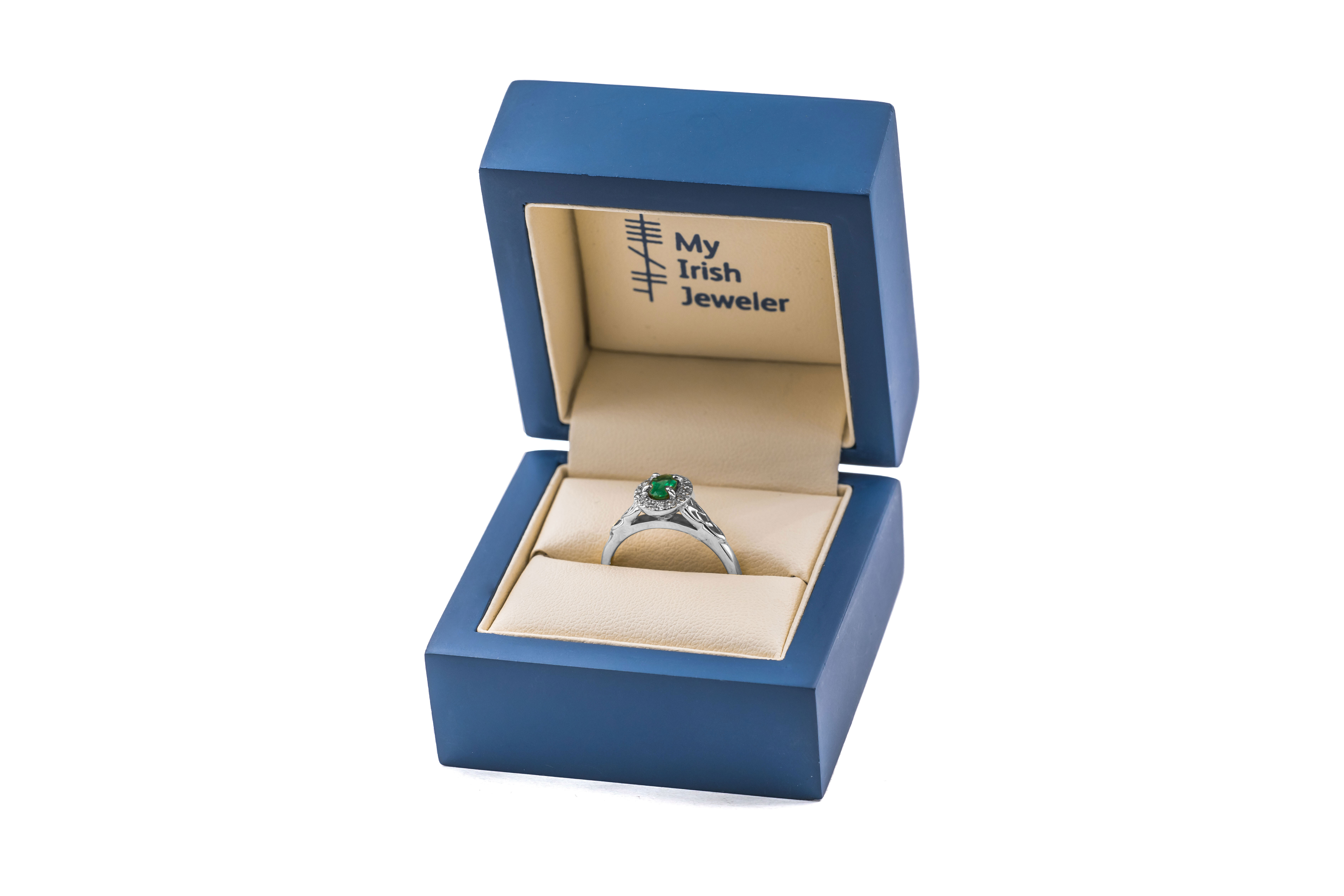 Womens Luxurious Polished Platinum 950 Trinity Knot & Celtic Knot Ring. In Luxury Packaging.