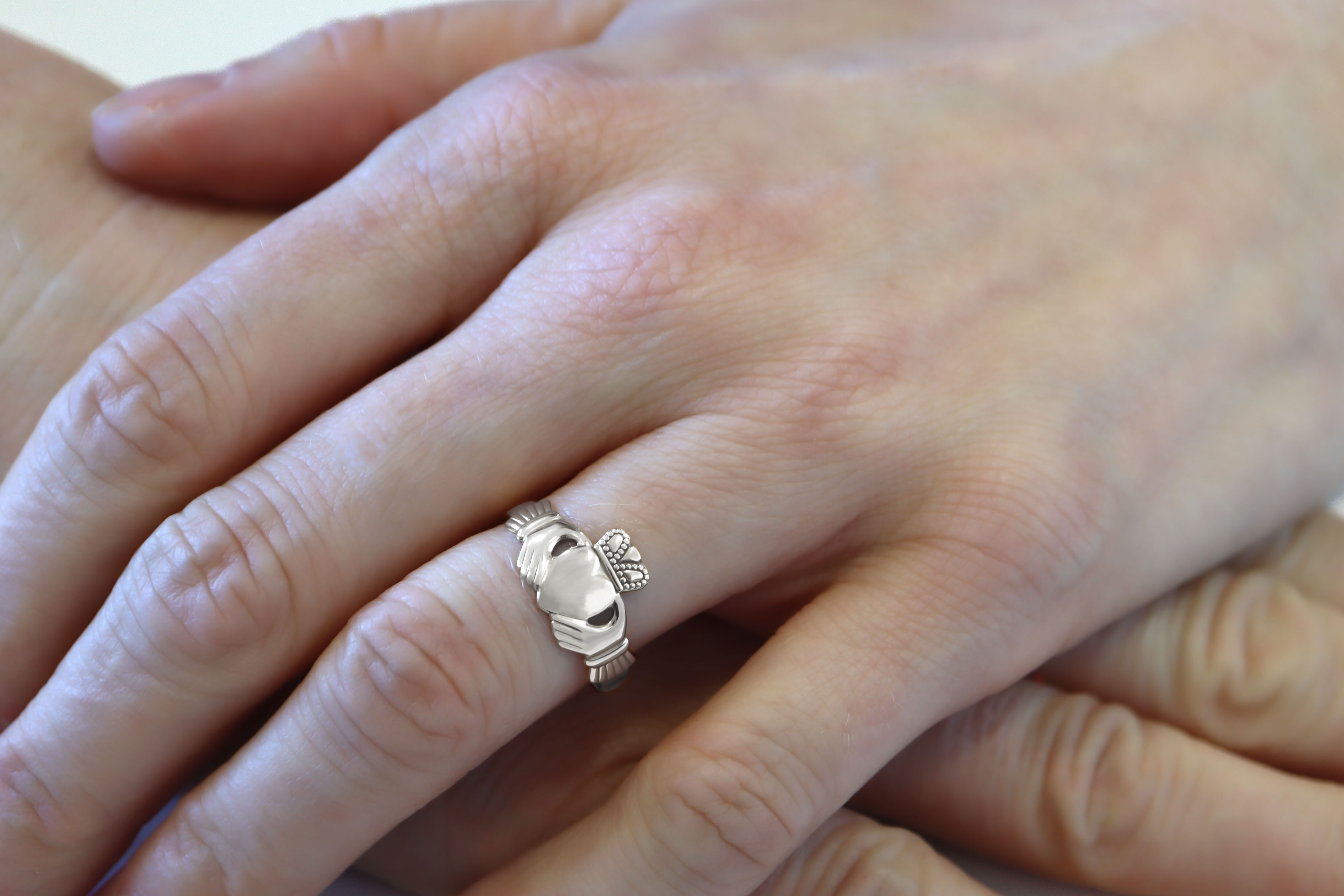 White Gold Ladies Light Weight Claddagh Ring Sku 9986 model