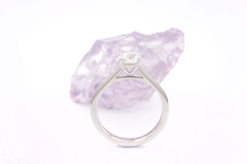 Irish 18K White Gold Mo Anam Cara Engagement Ring For Women