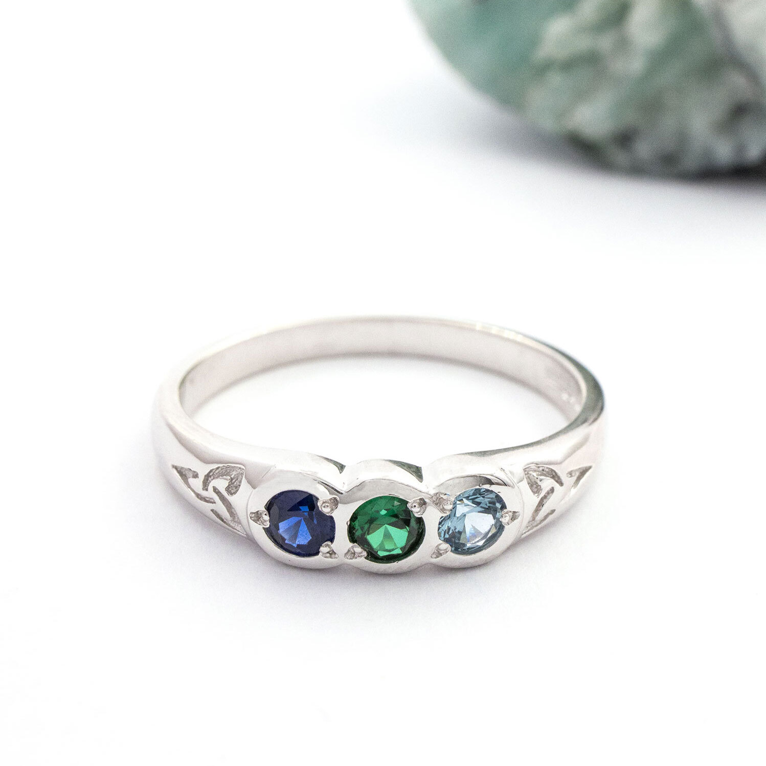 Womens Personalised 14K White Gold Celtic Knot & Trinity Knot Ring