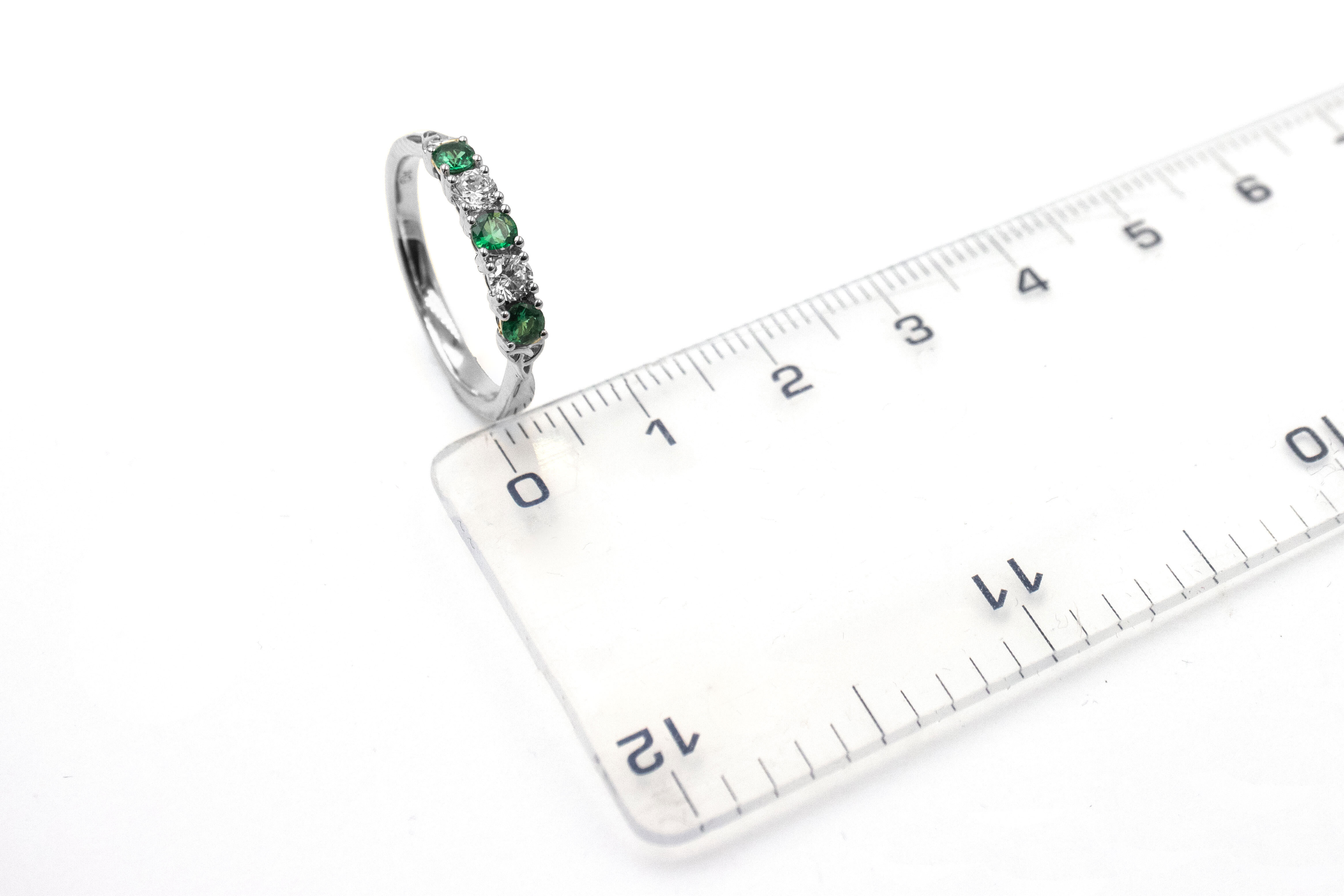 Womens Genuine Polished White Gold Trinity Knot 2.0mm Ring