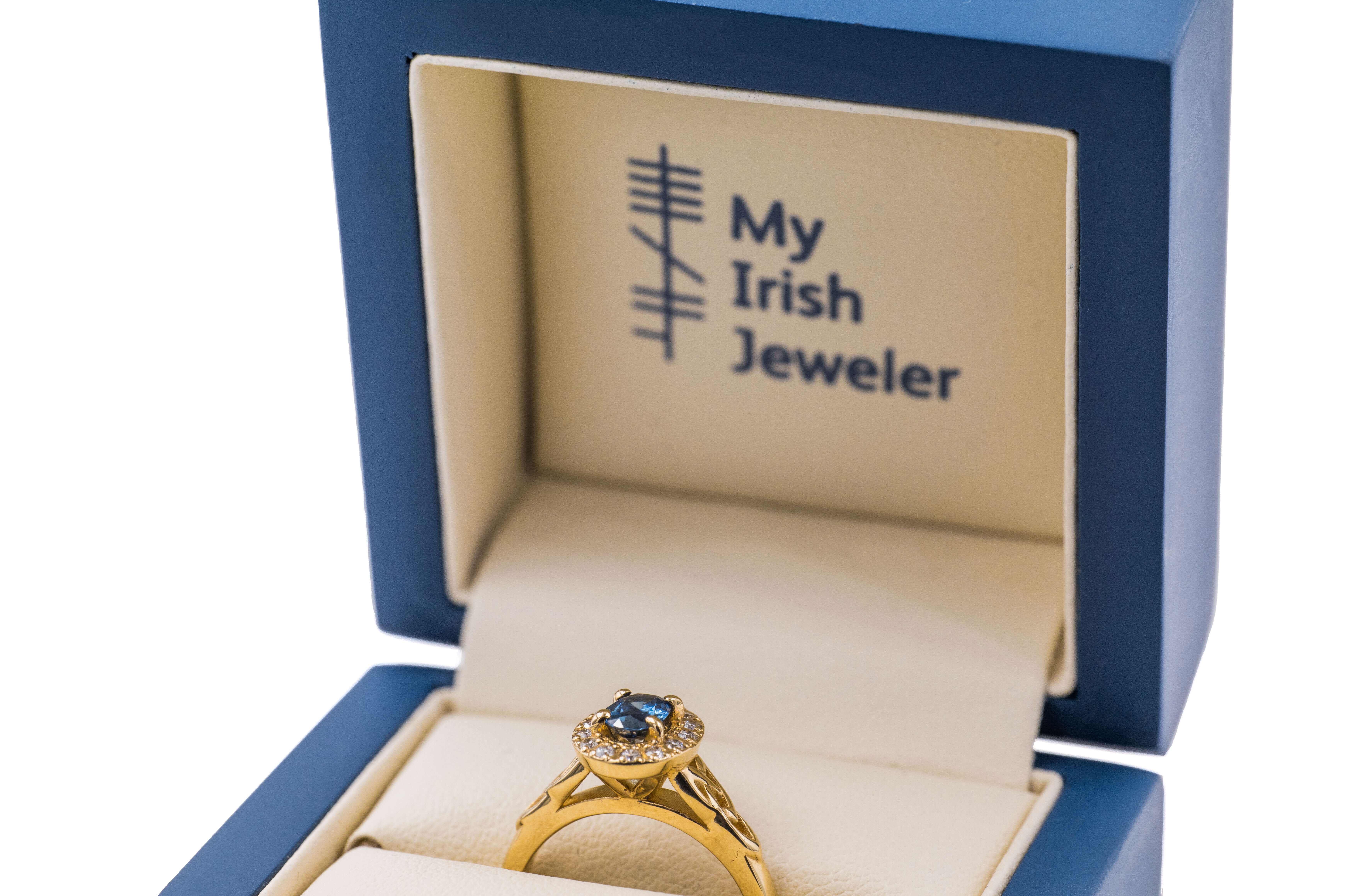 Striking 18K Yellow Gold Trinity Knot Ring For Women. In Luxury Packaging.