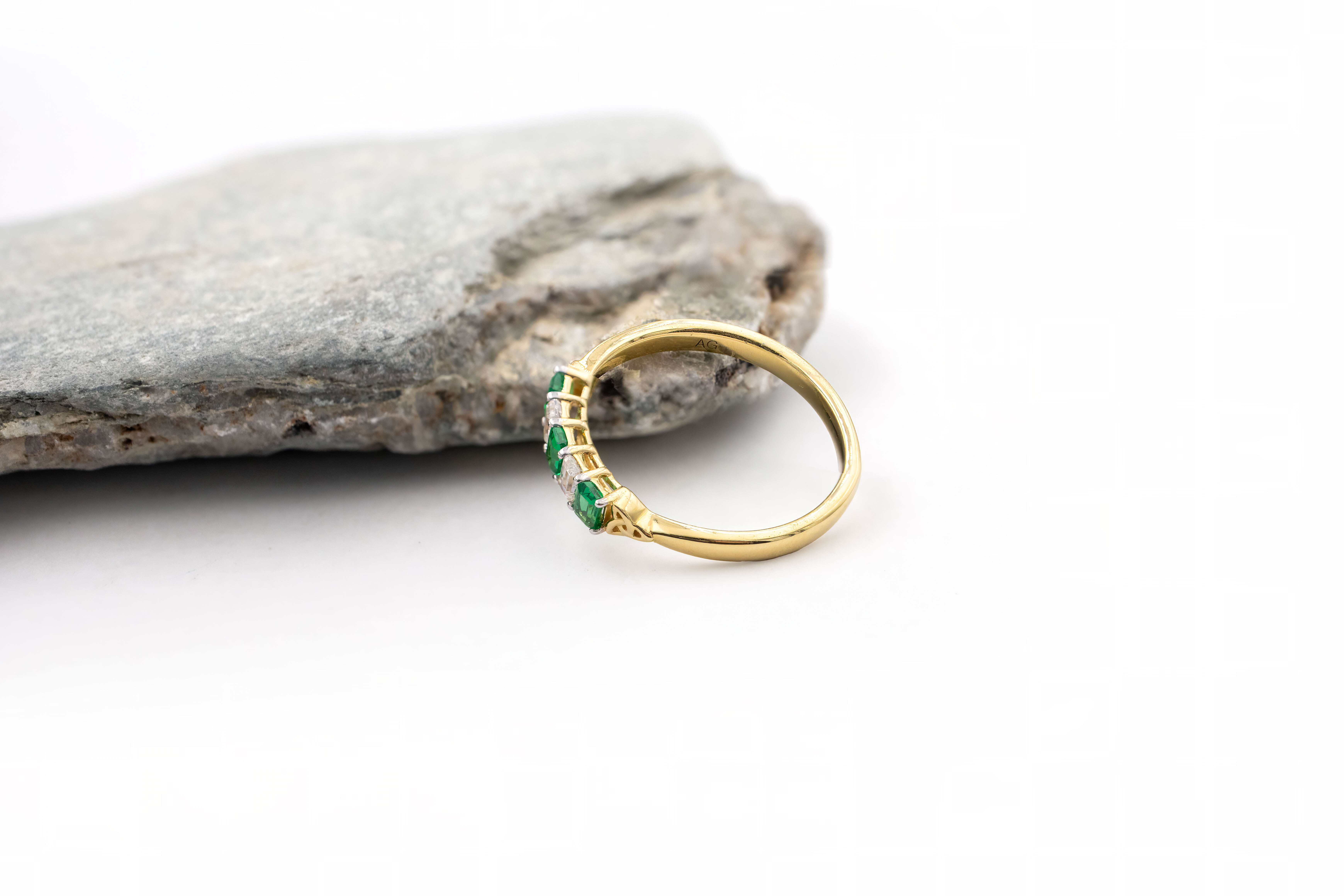 Womens Trinity Knot 3.0mm Ring in Yellow Gold With a Polished Finish