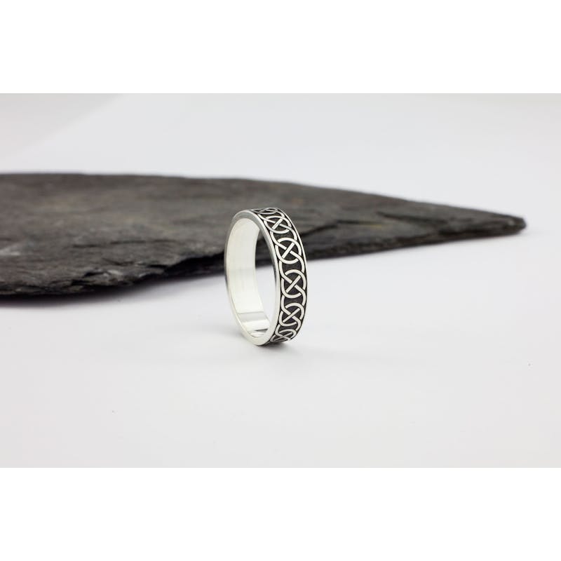 Oxidized Celtic Knot Ring