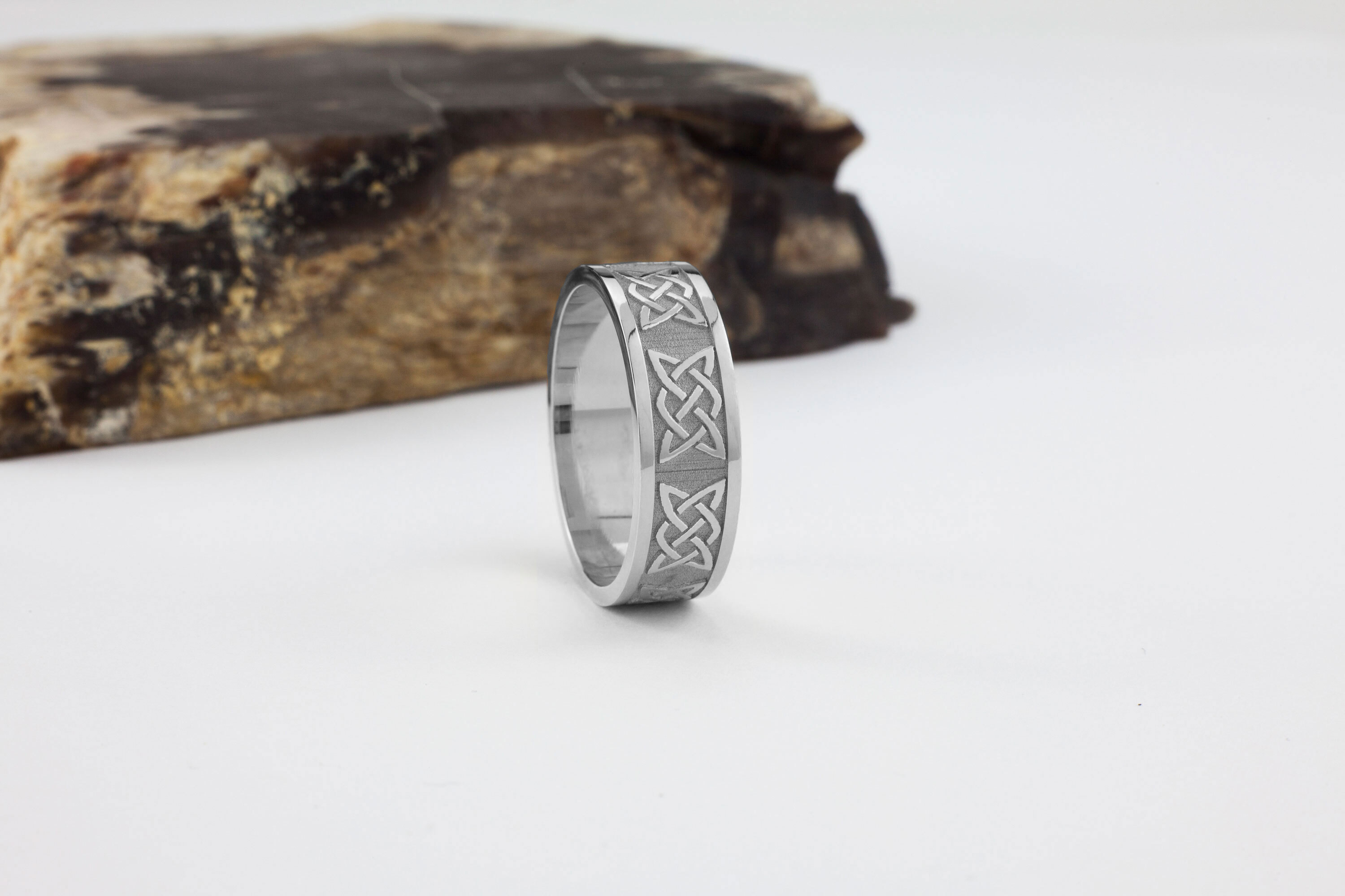 Real 14K White Gold Celtic Knot Ring