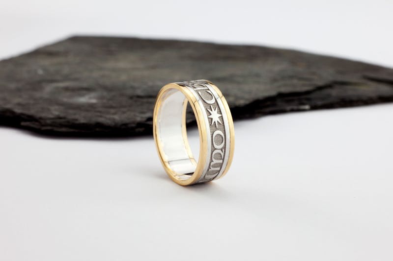 Striking White Gold & Yellow Gold Gaelic 9.0mm Ring For Women