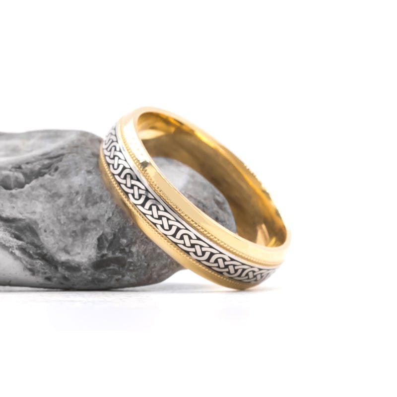Celtic Knot Ring in Real 18K Yellow Gold & White Gold