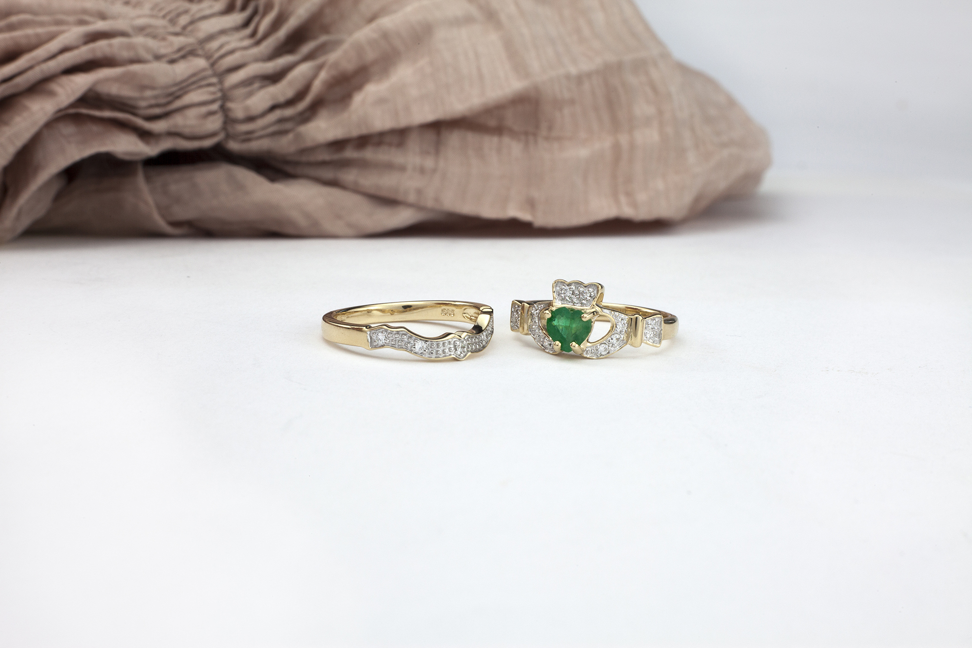 Womens Polished Yellow Gold Claddagh Engagement Ring