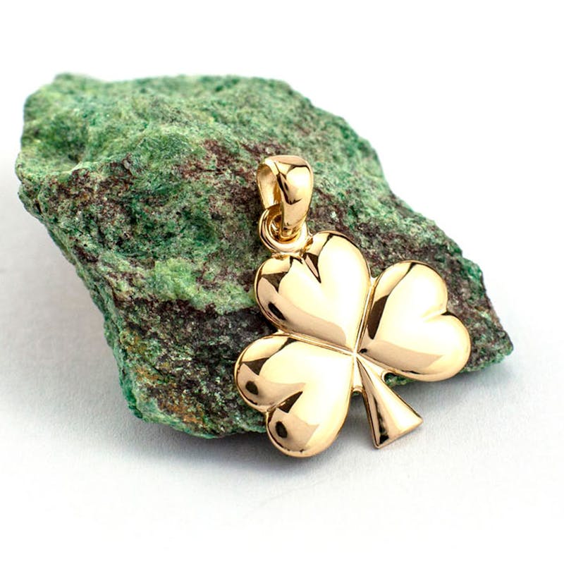 Shamrock charm necklace Clearance