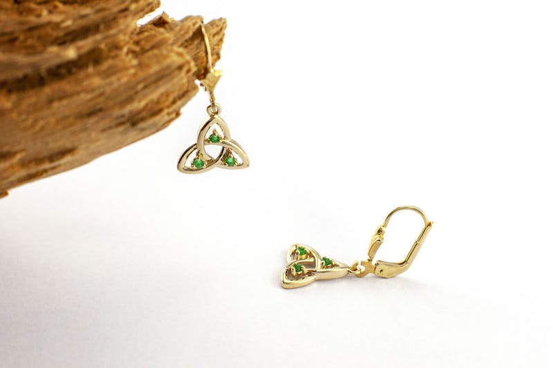 Gorgeous Yellow Gold Celtic Knot Earrings For Women