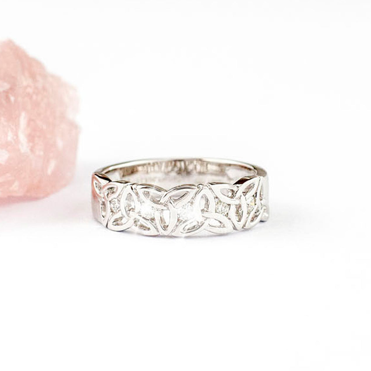 ladies celtic wedding rings