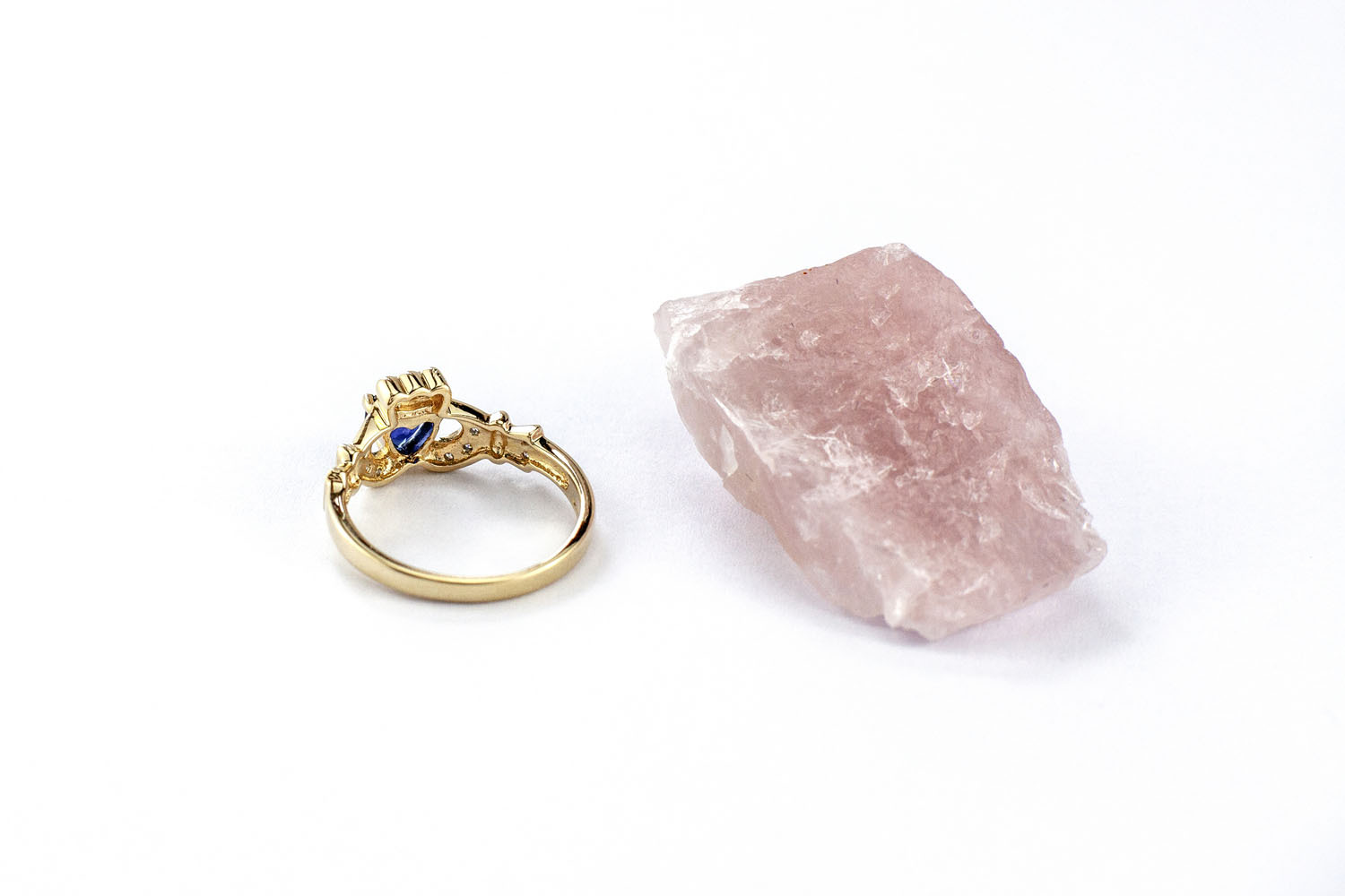 Gorgeous 14K Yellow Gold Claddagh Ring For Women. Picture Of The Reverse Side.