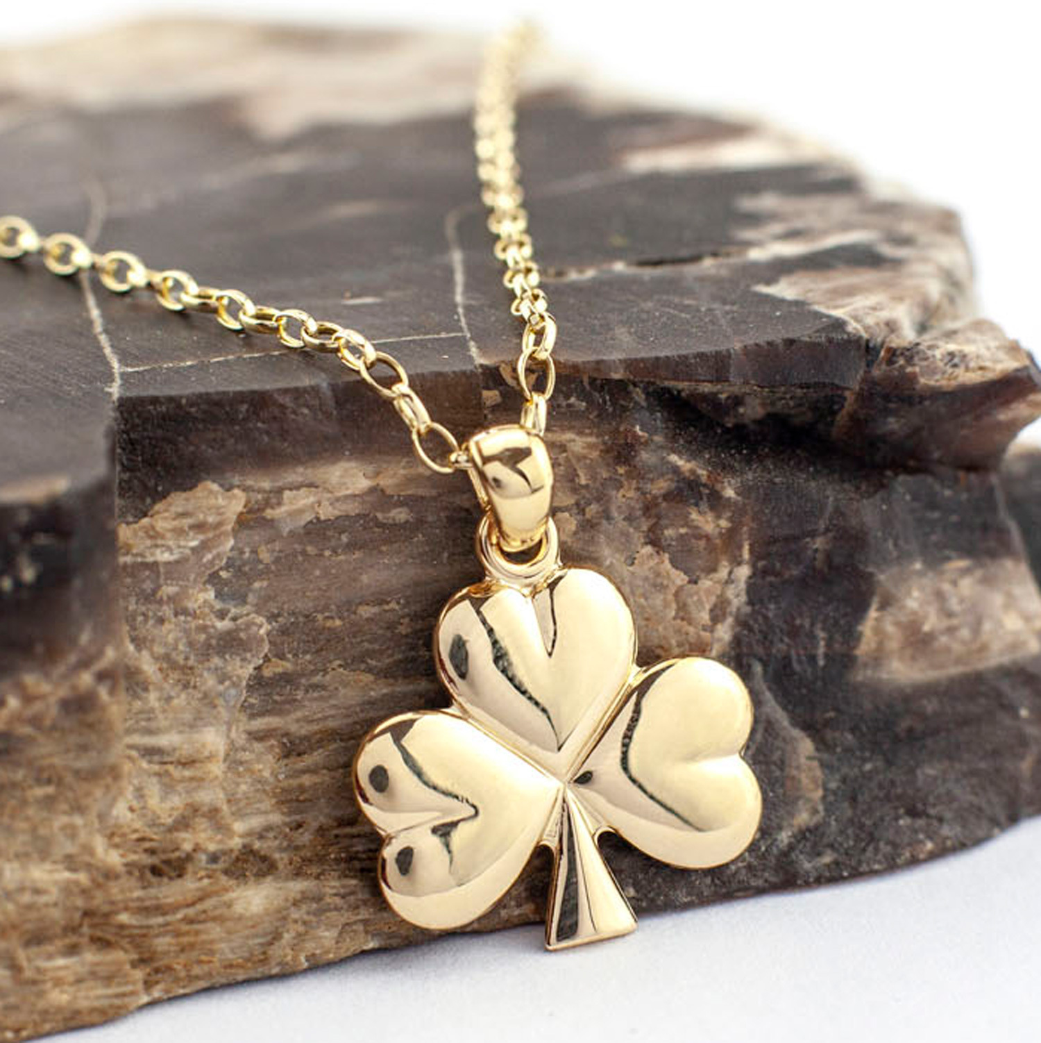 Shamrock deals charm necklace