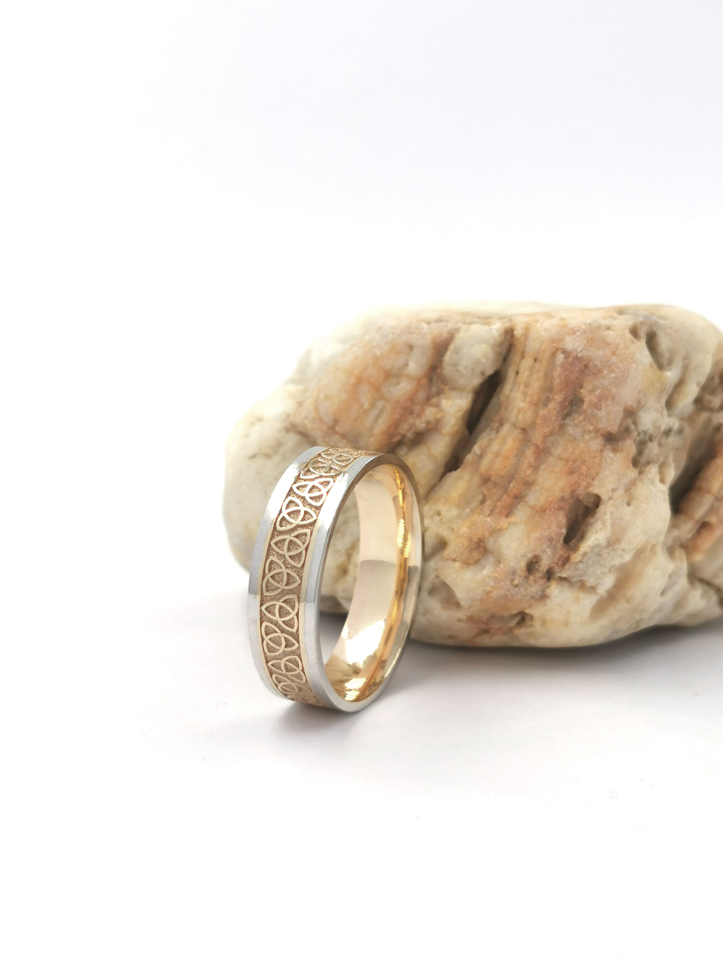 Striking 10K Yellow Gold & White Gold Trinity Knot 5.0mm Ring For Men