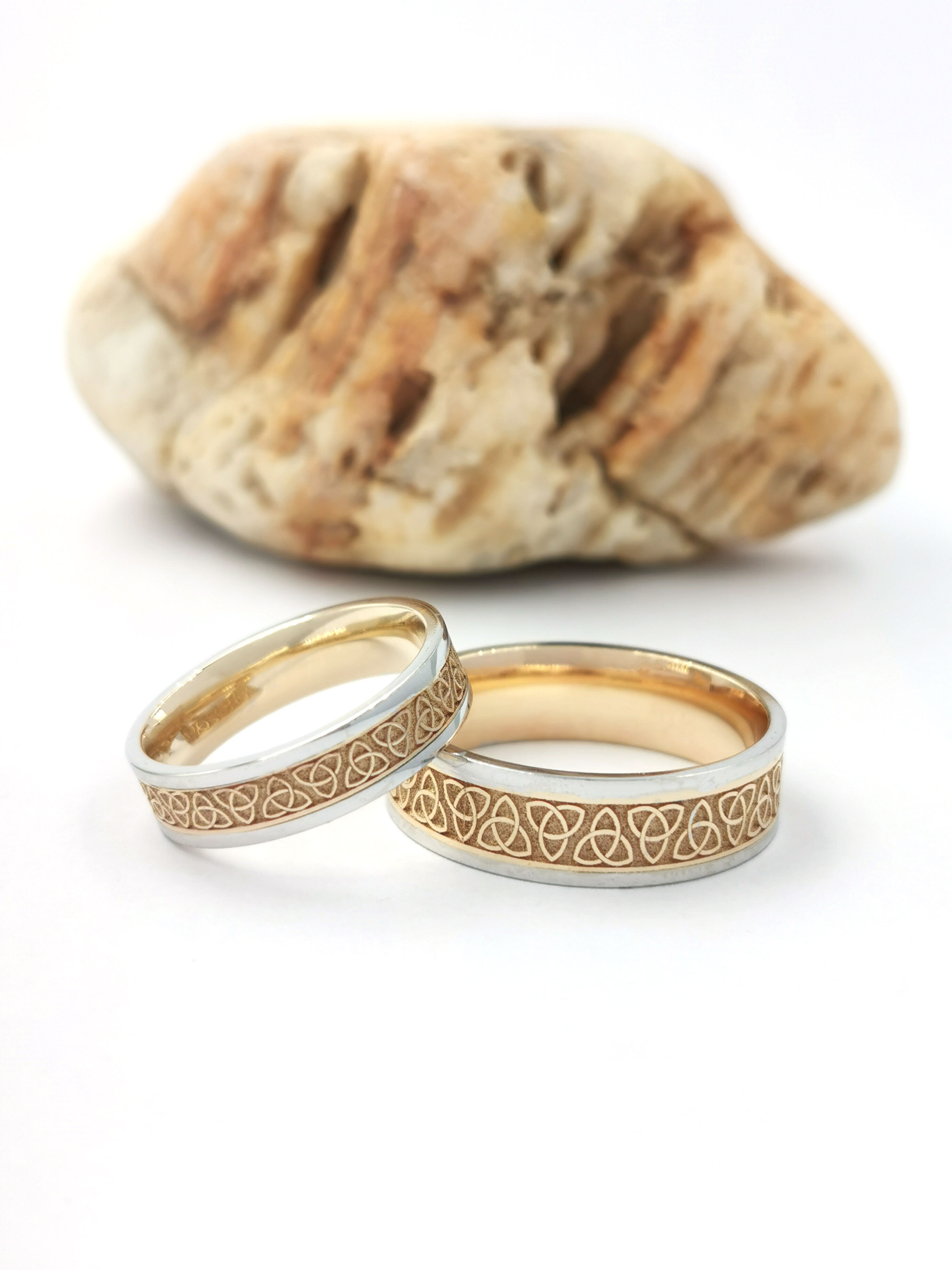 Irish Yellow Gold & White Gold Trinity Knot 6.5mm Ring For Women