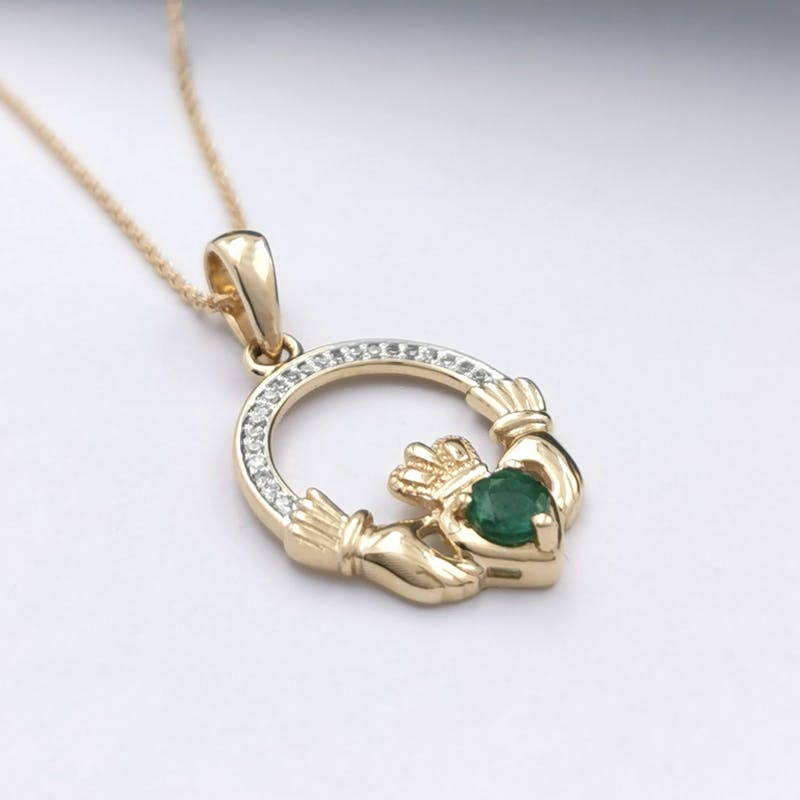 14k yellow gold emerald diamond claddagh necklace2