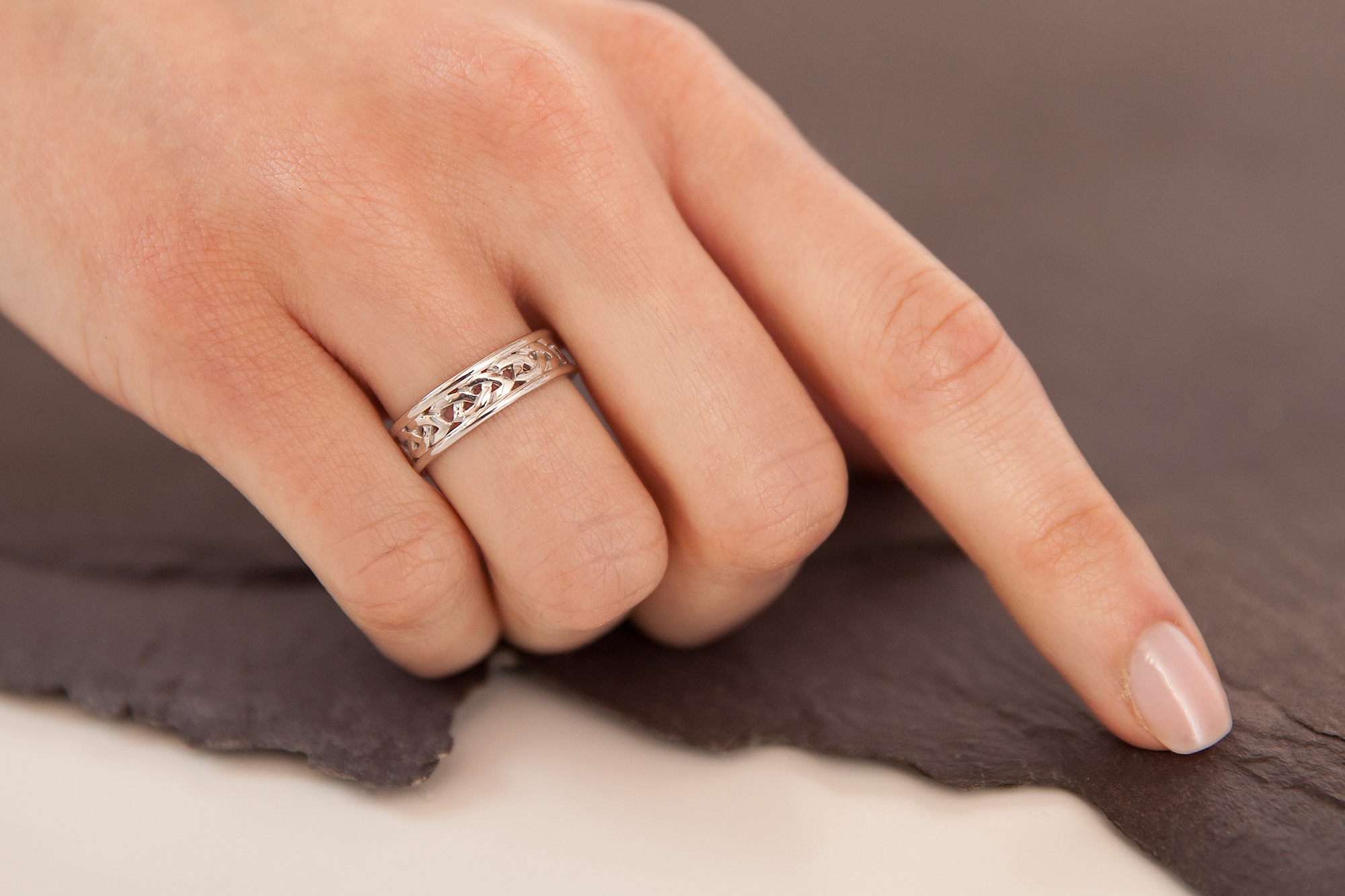 Genuine White Gold Celtic Knot 5.4mm Ring For Women - Model Photo