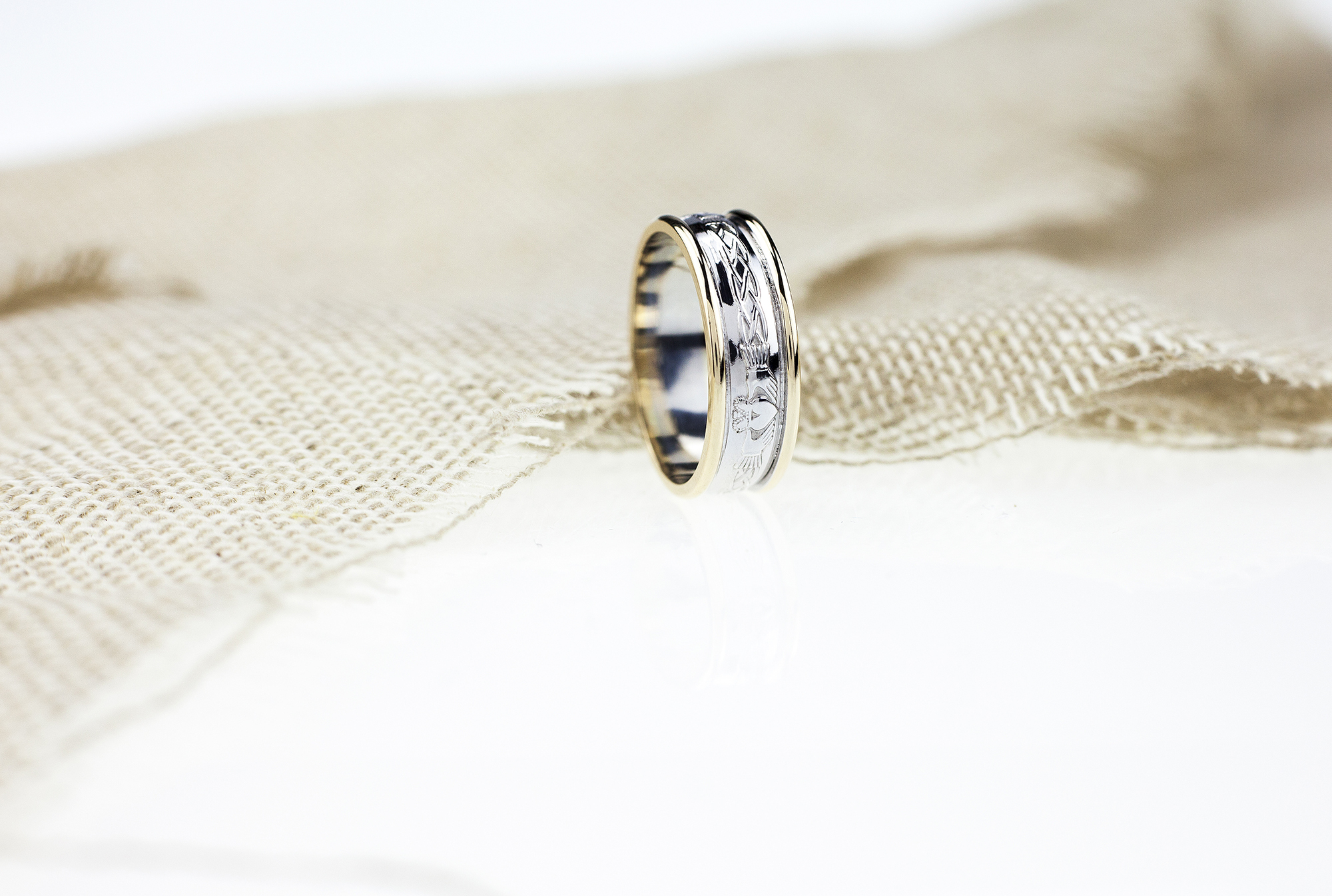 Genuine 18K White Gold & Yellow Gold Claddagh & Celtic Knot 6.5mm Ring For Men