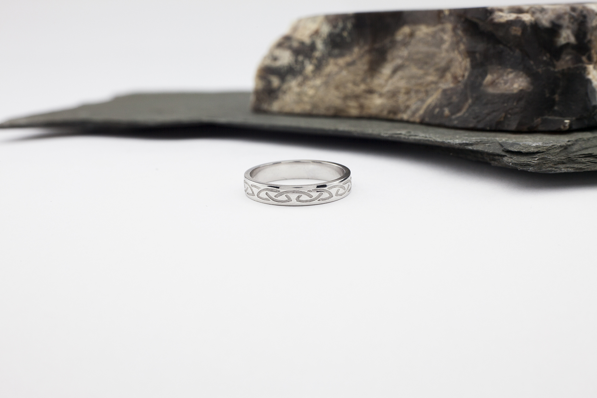 Gorgeous Platinum Celtic Knot 3.6mm Ring For Women