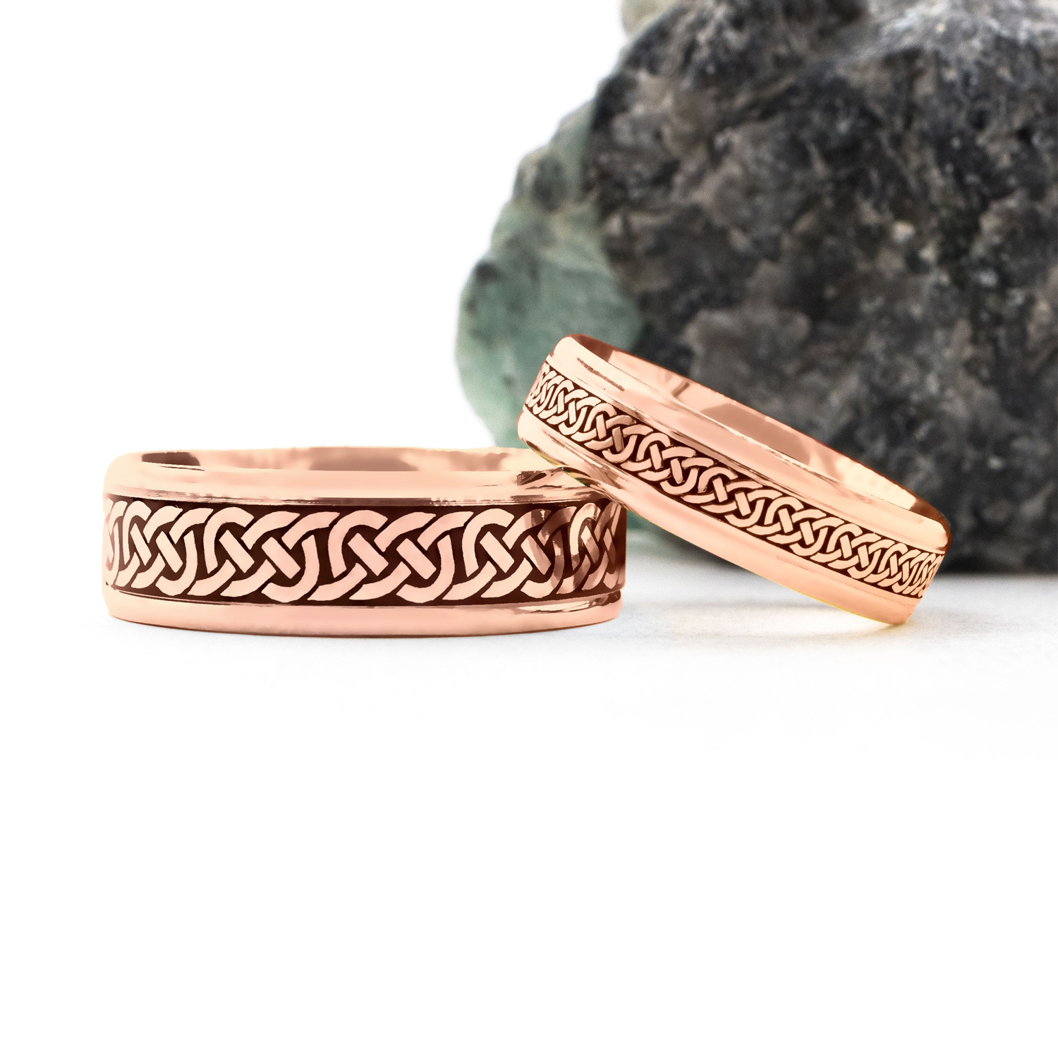 Attractive 18K Rose Gold Celtic Knot 5.0mm Ring With a Cerin Finish