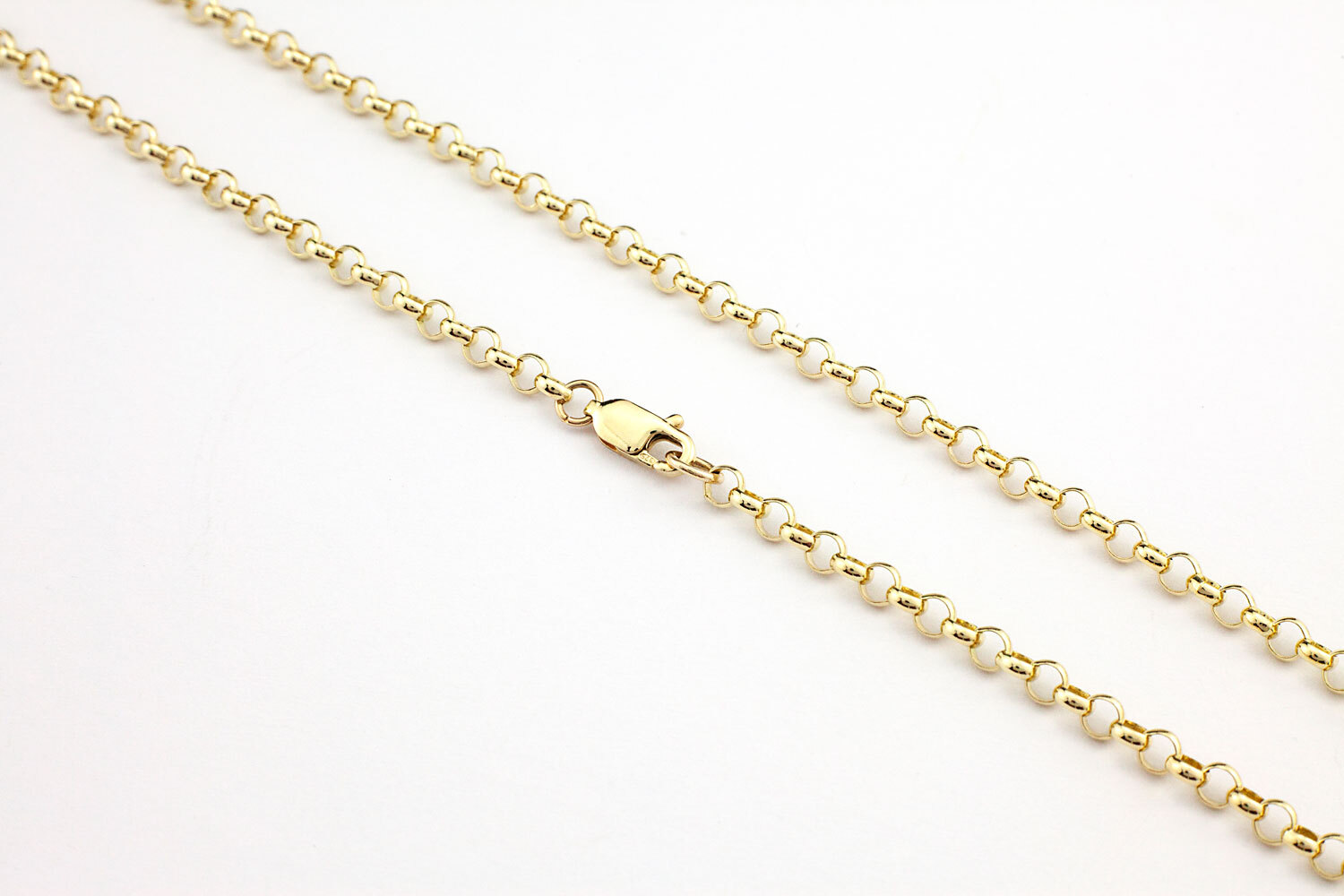 40cm Oval Belcher Chain Necklace in 9ct Yellow Gold