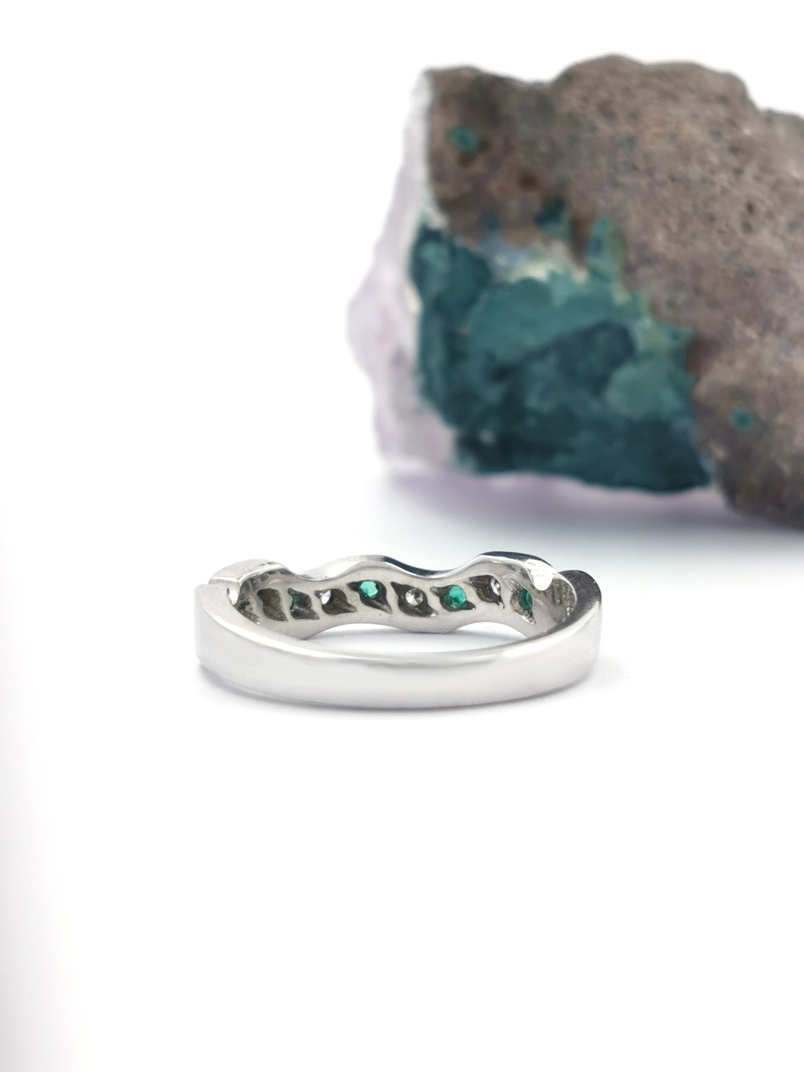 Womens White Gold Claddagh Ring