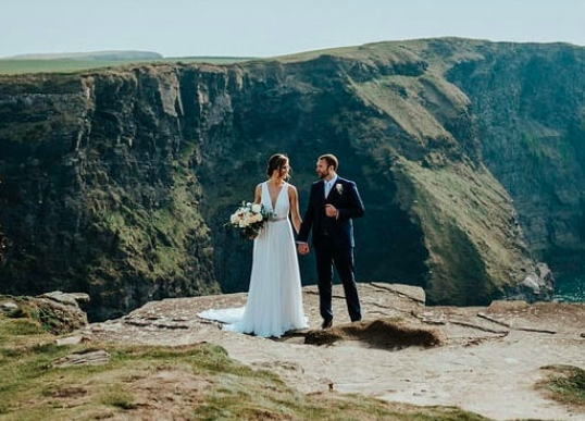 How to Incorporate the Celtic Love Knot in Your Wedding