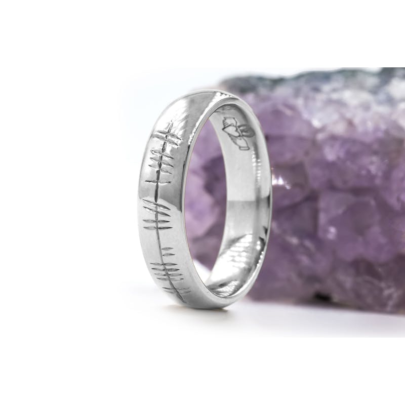 Ogham 5.0mm Ring in Platinum 950 With a Polished Finish. Side View.