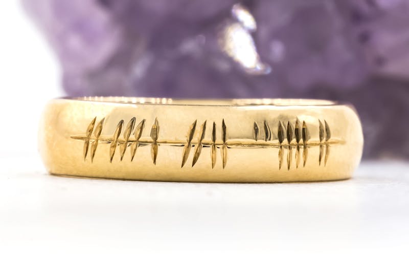 Authentic Polished 18K Yellow Gold Ogham Personalizable Wedding Ring
