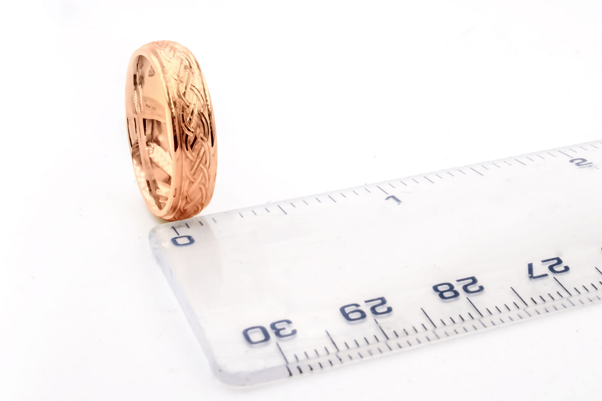 Attractive 18K Rose Gold Celtic Knot Ring