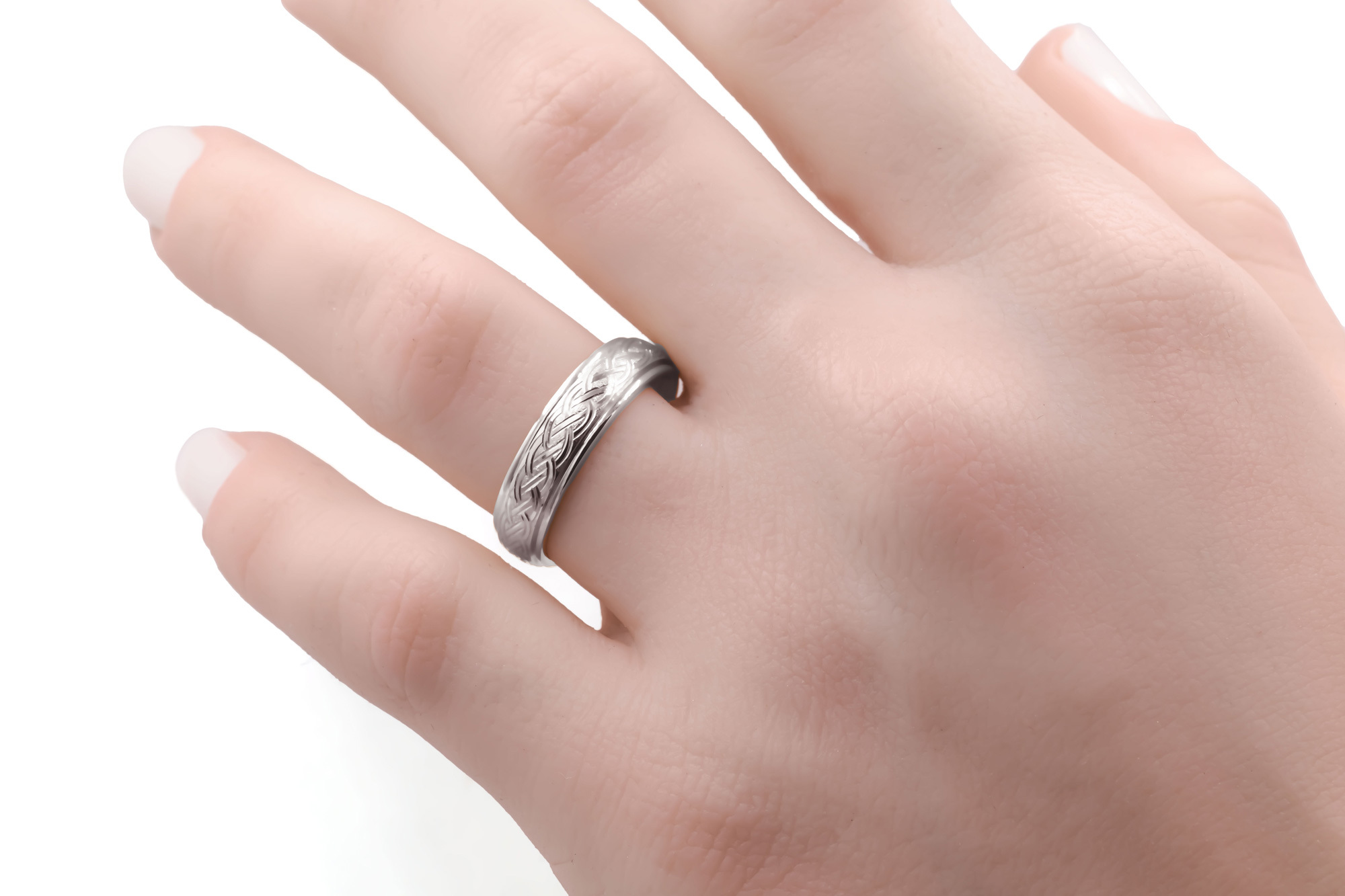 Attractive Platinum Celtic Knot 7.0mm Ring - Model Photo