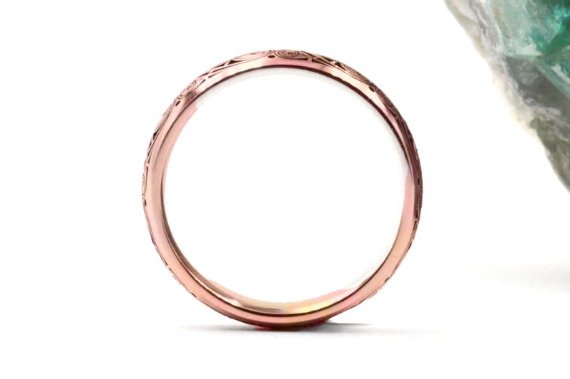 Cerin 18K Rose Gold Triskele 4.0mm Ring. Side View.
