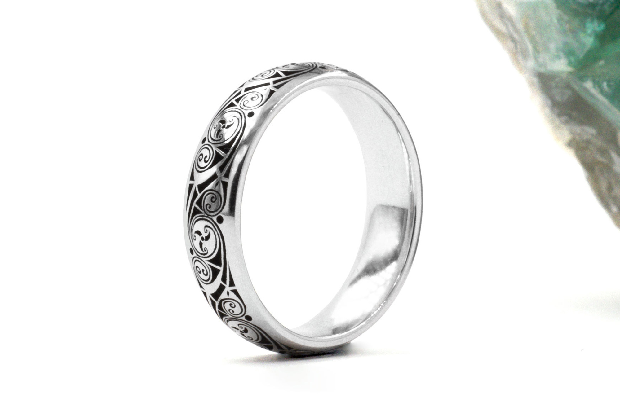 Luxurious Platinum 950 Triskele 4.0mm Ring With a Cerin Finish