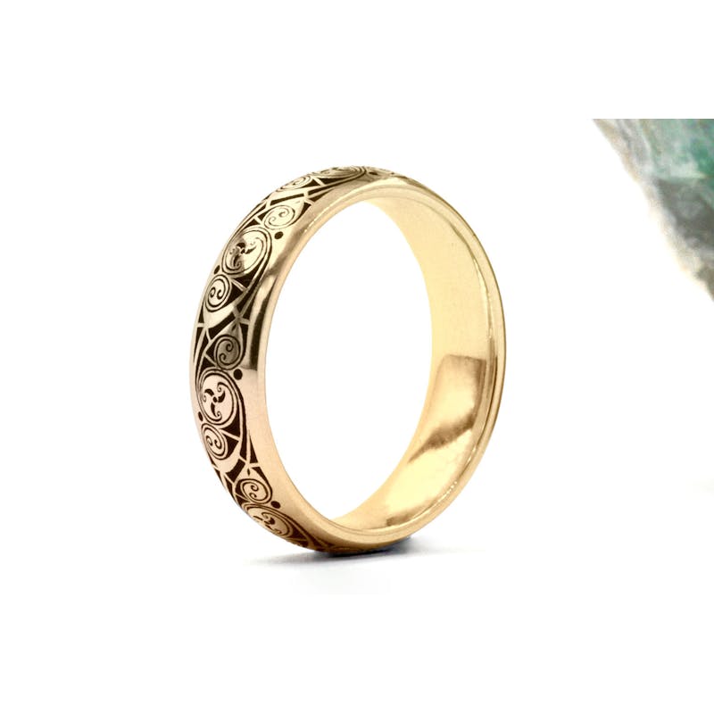 Authentic Yellow Gold Triskele 4.0mm Ring With a Cerin Finish