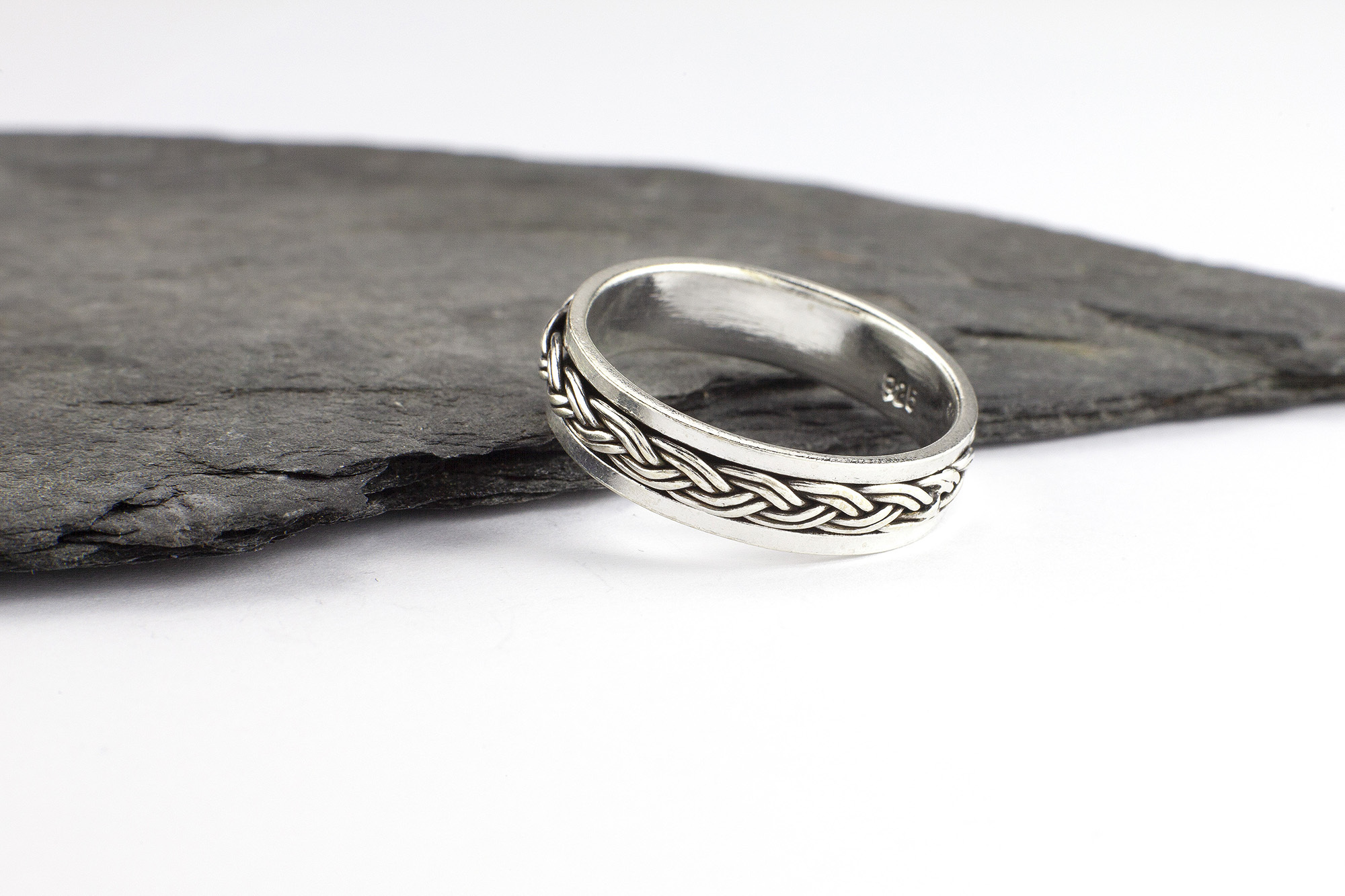 Real Sterling Silver Celtic Knot Ring. Side View.