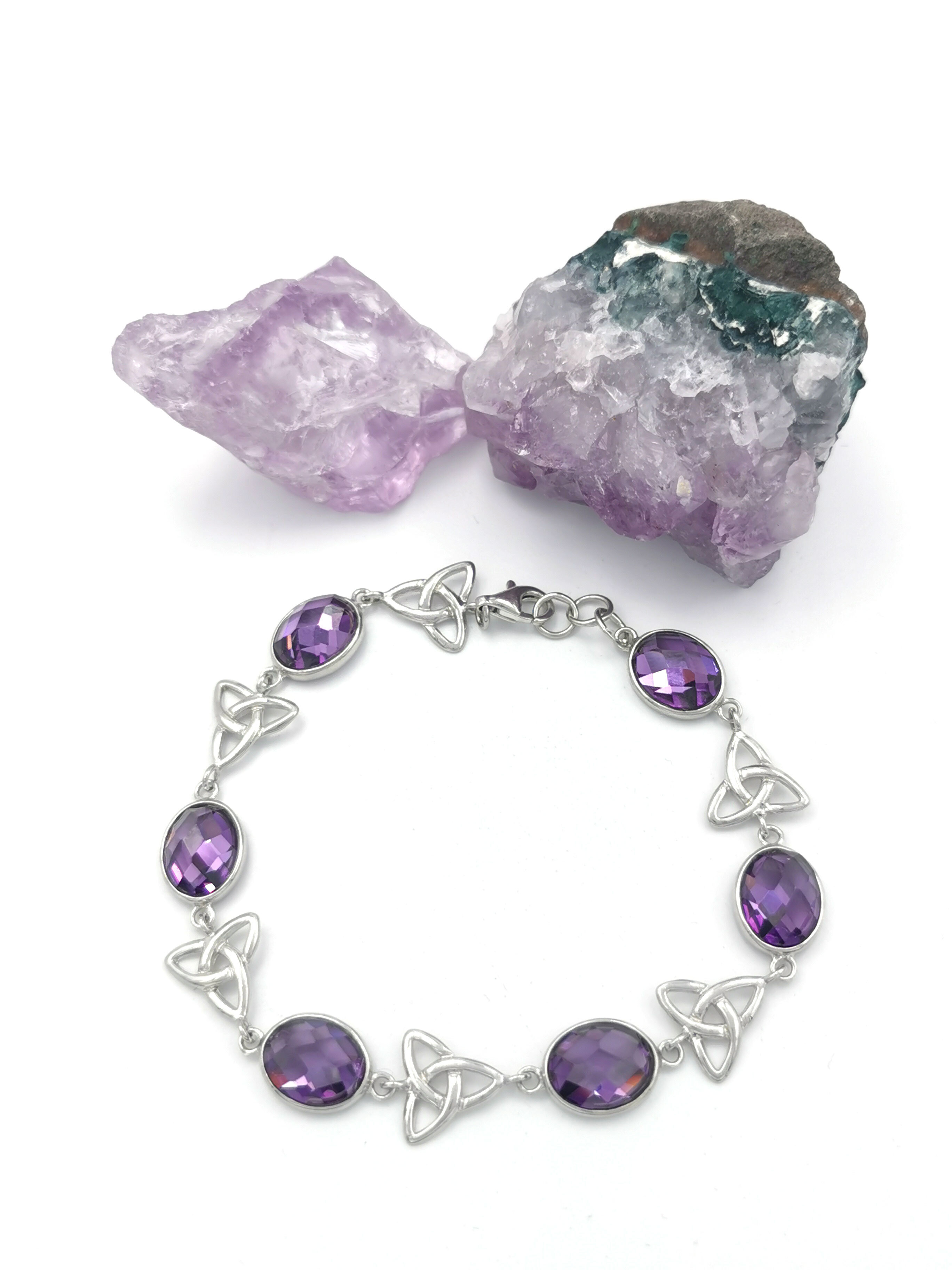 Attractive Sterling Silver Trinity Knot Bracelet For Women With a Polished Finish