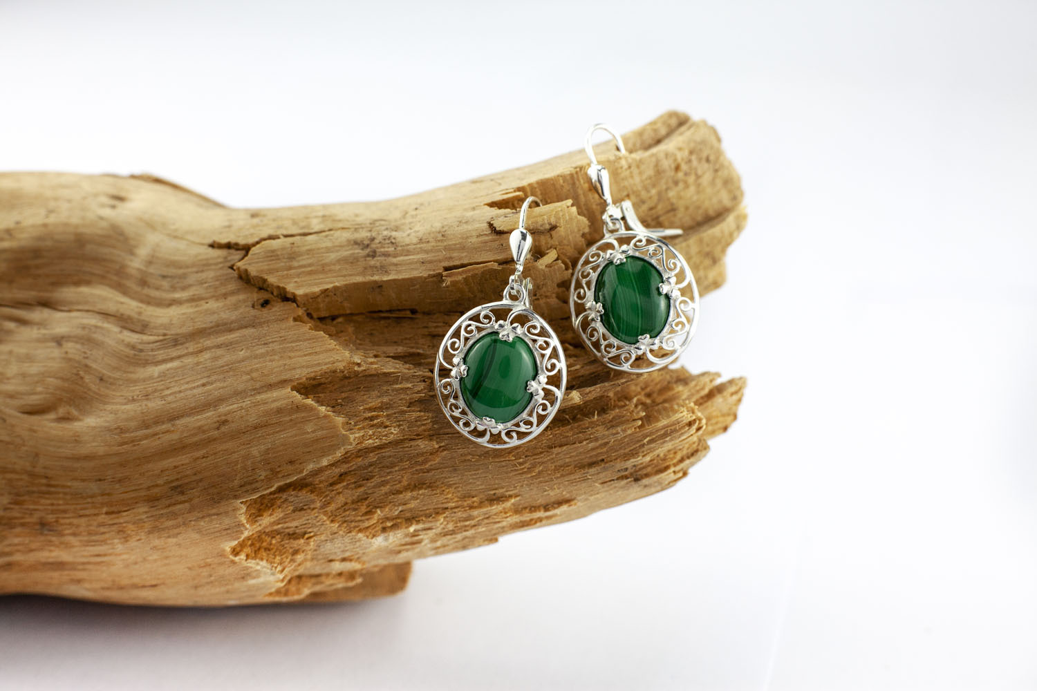 Womens Striking Sterling Silver Shamrock Gift Set