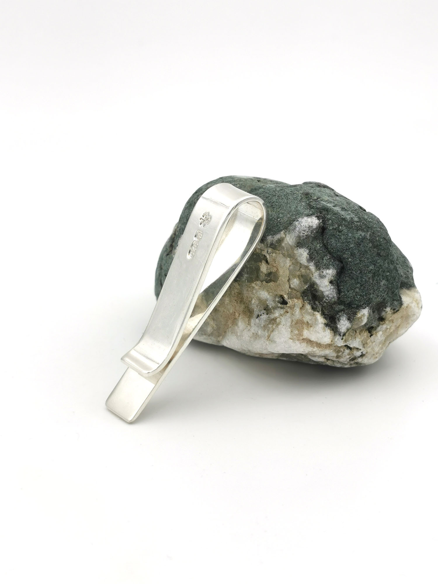 Attractive Sterling Silver Celtic Knot Tie Bar For Men. Picture Of The Reverse Side.