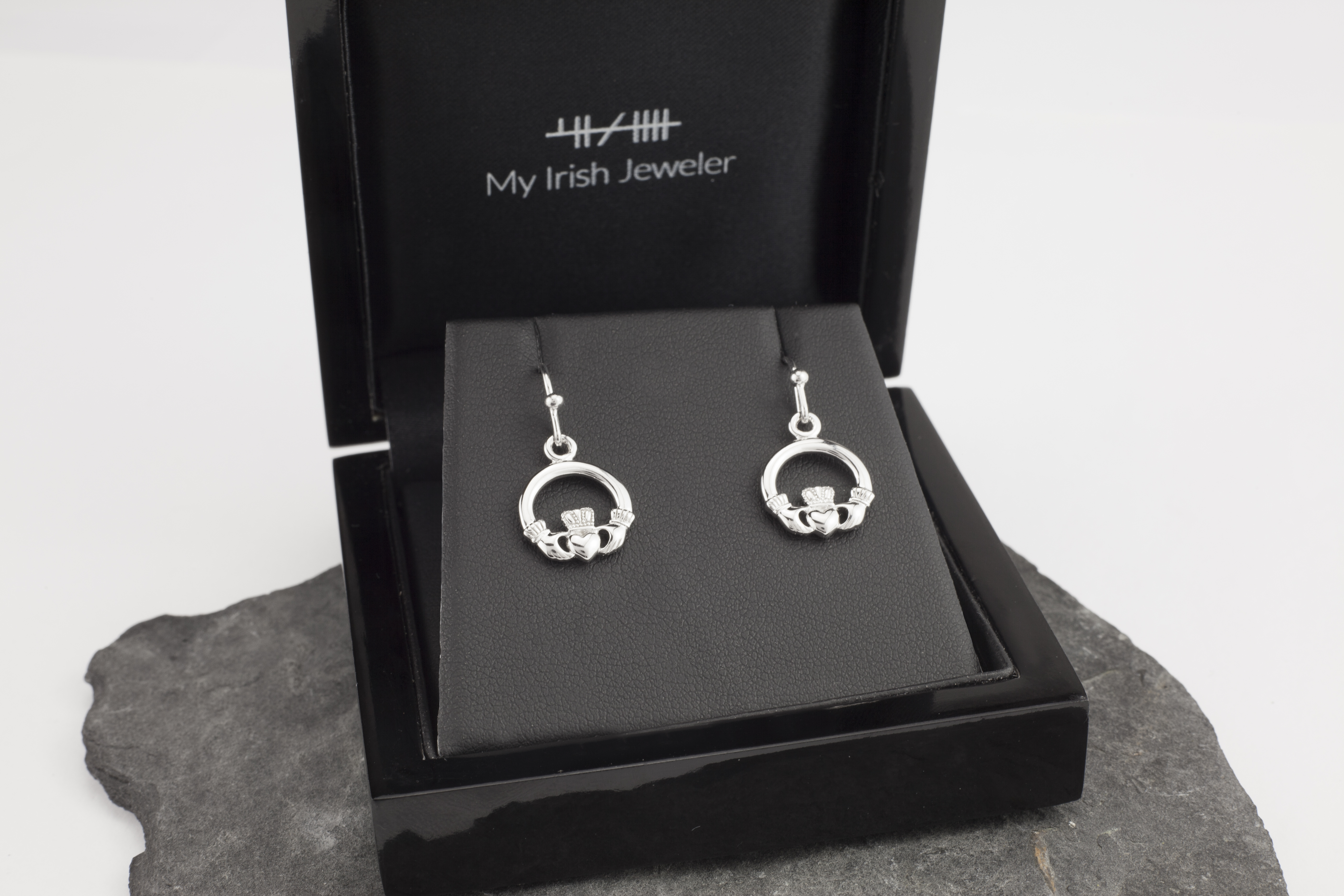 silver claddagh drop earrings