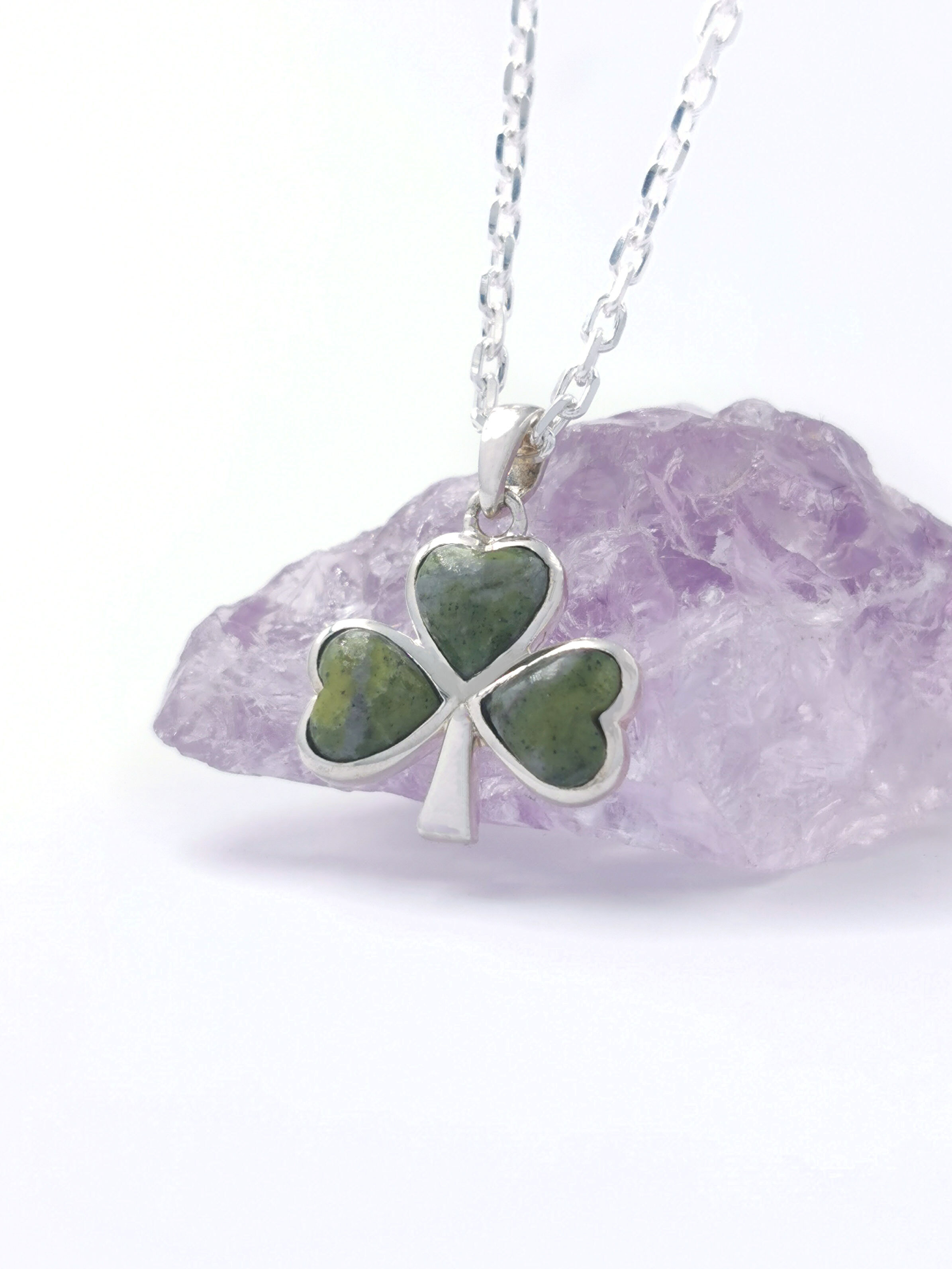 Shamrock & Connemara Marble - Shown with Light Cable Chain