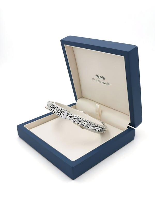 Mens Genuine Sterling Silver Trinity Knot Bracelet. In Luxury Packaging.