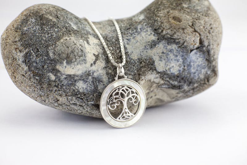 Tree of Life - Shown with Box Chain