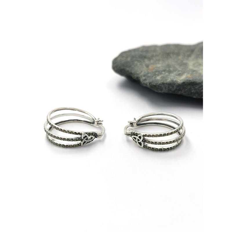 Nontarnish Sterling Silver Fan Earrings with Black Zirconia Nontarnish Sterling Silver Fan Earrings with Black Zirconia