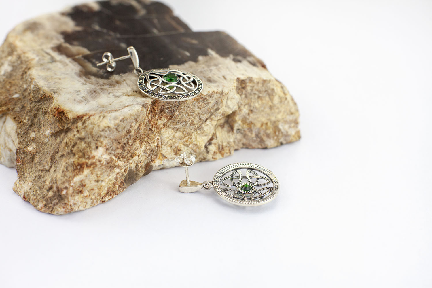 Womens Sterling Silver Trinity Knot Gift Set. Picture Of The Reverse Side.