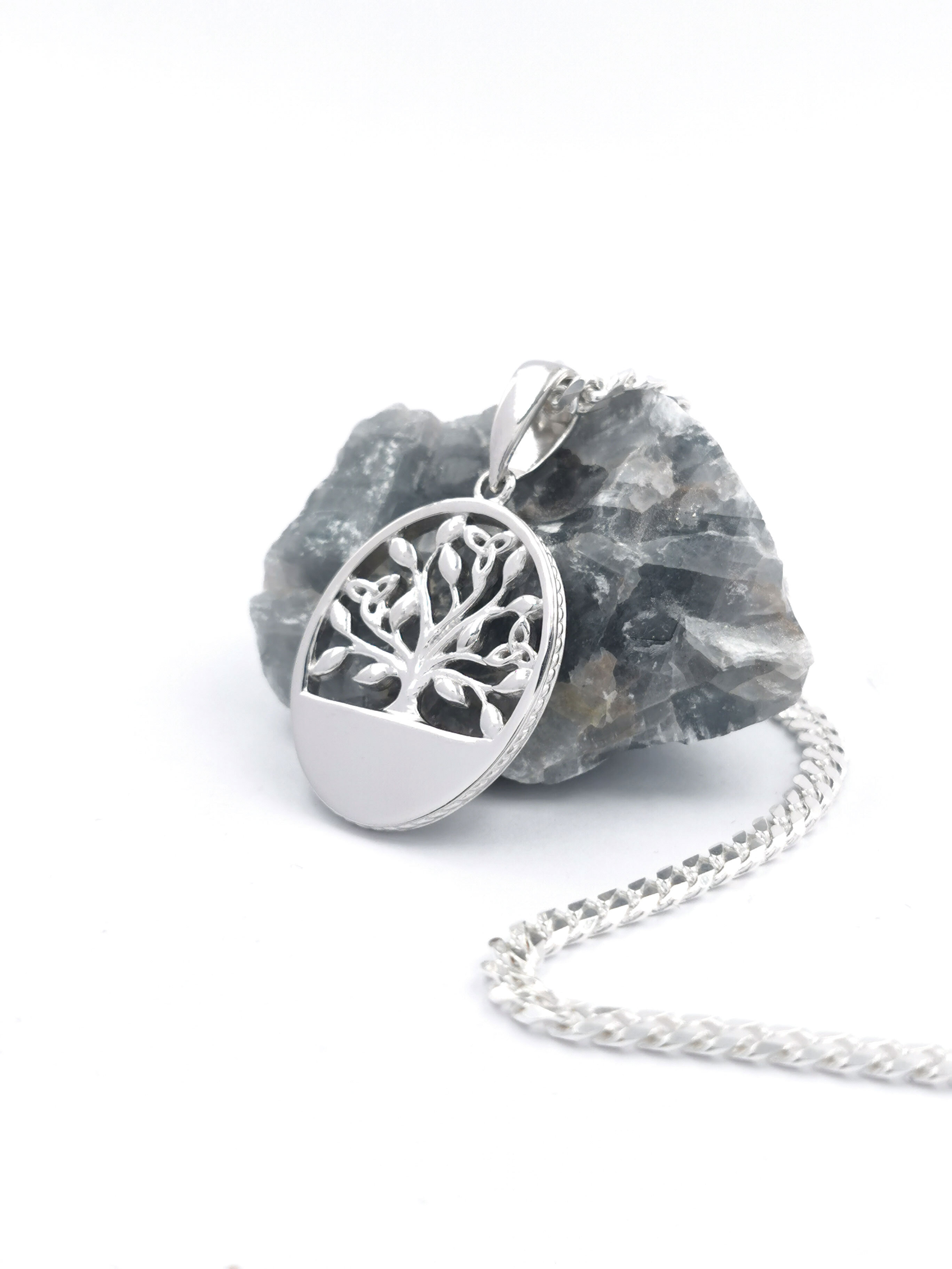 Womens Attractive Polished Sterling Silver Tree of Life Necklace