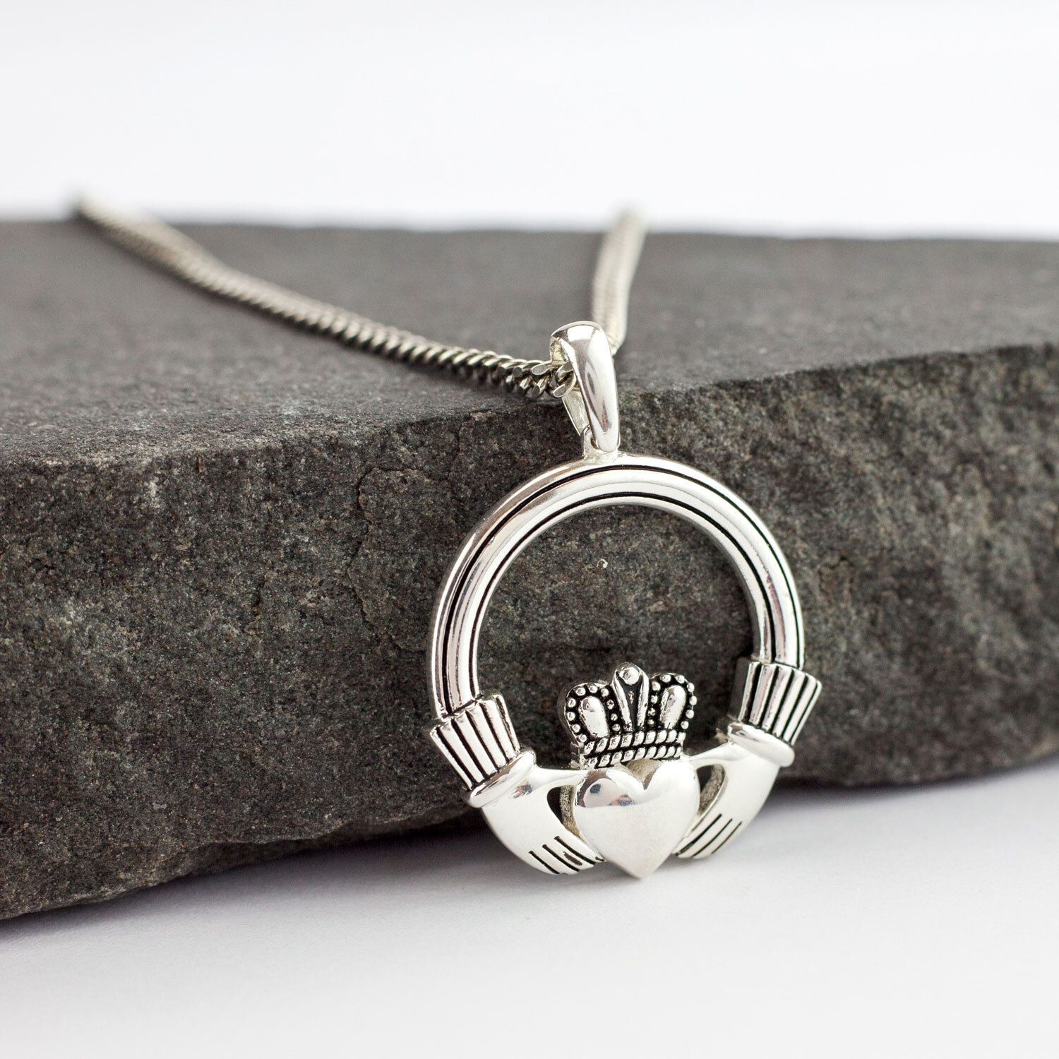 claddagh locket