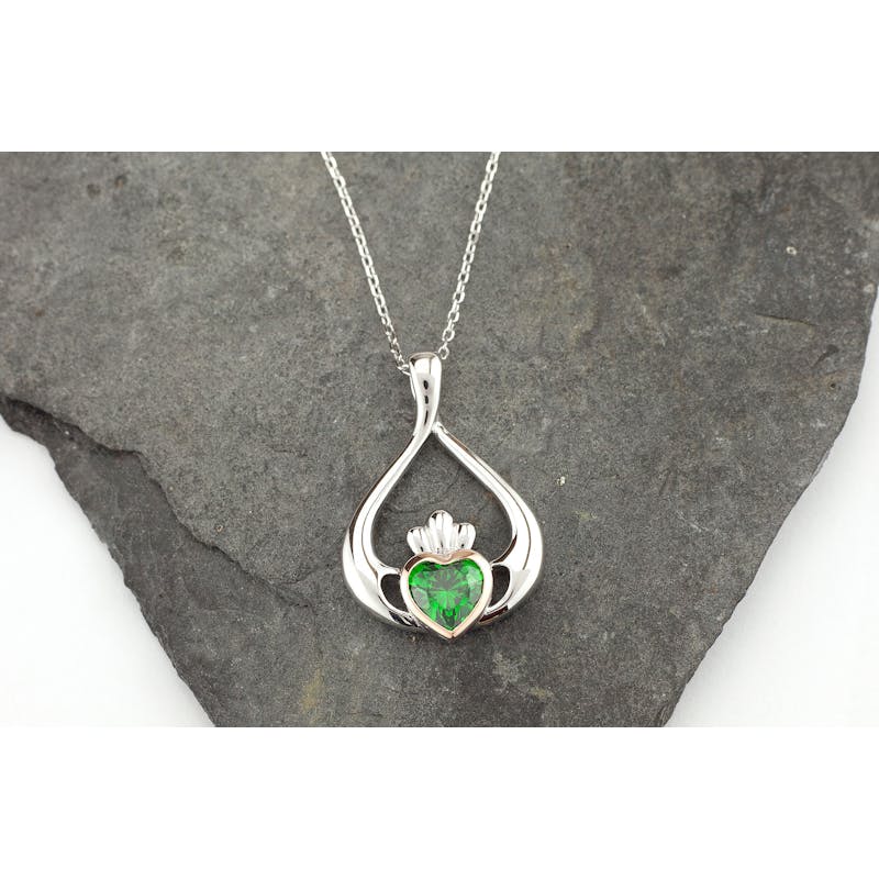 Claddagh & Irish Gold - Shown with Light Cable Chain