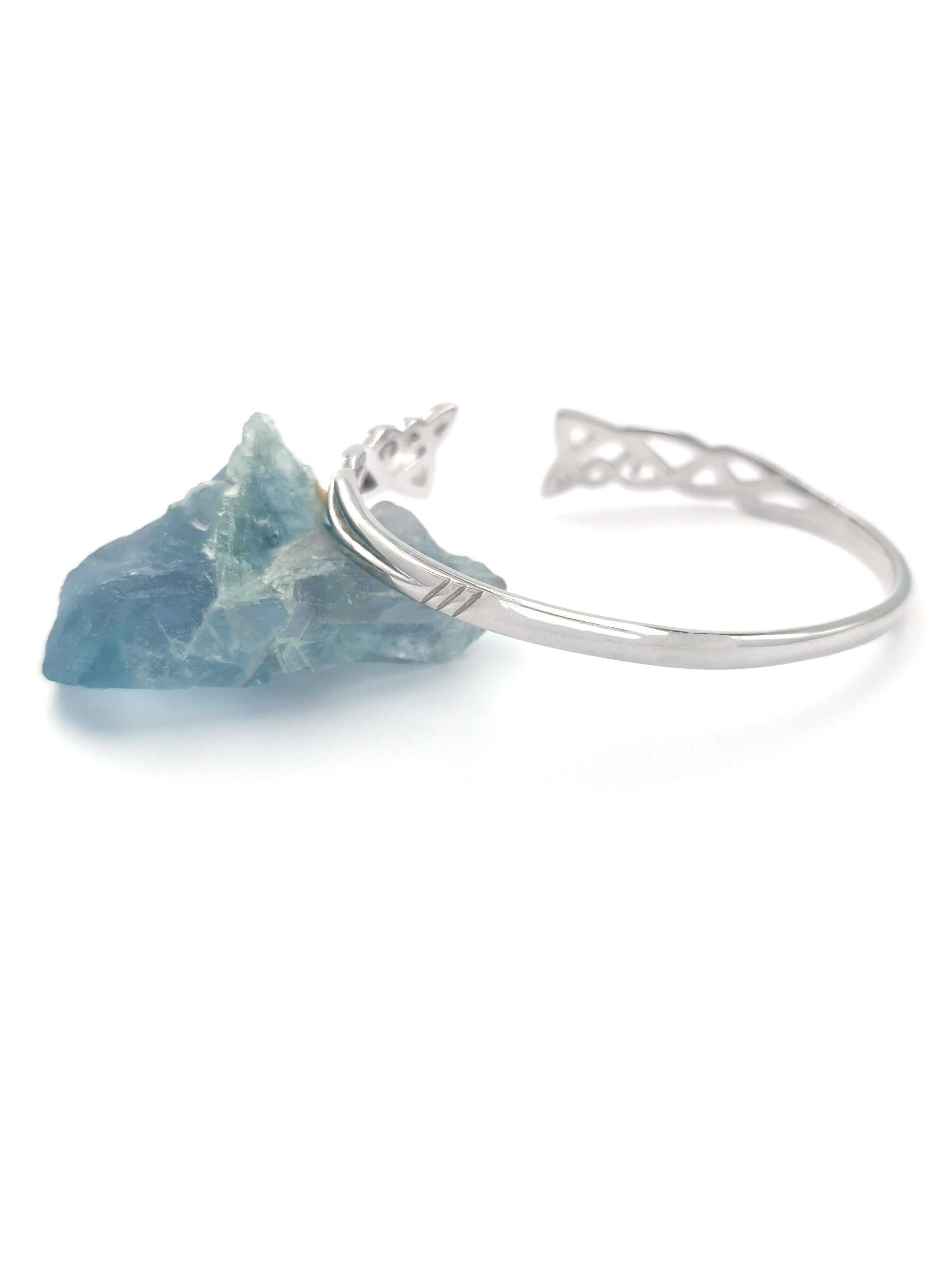 Womens Celtic Knot Bracelet in Sterling Silver